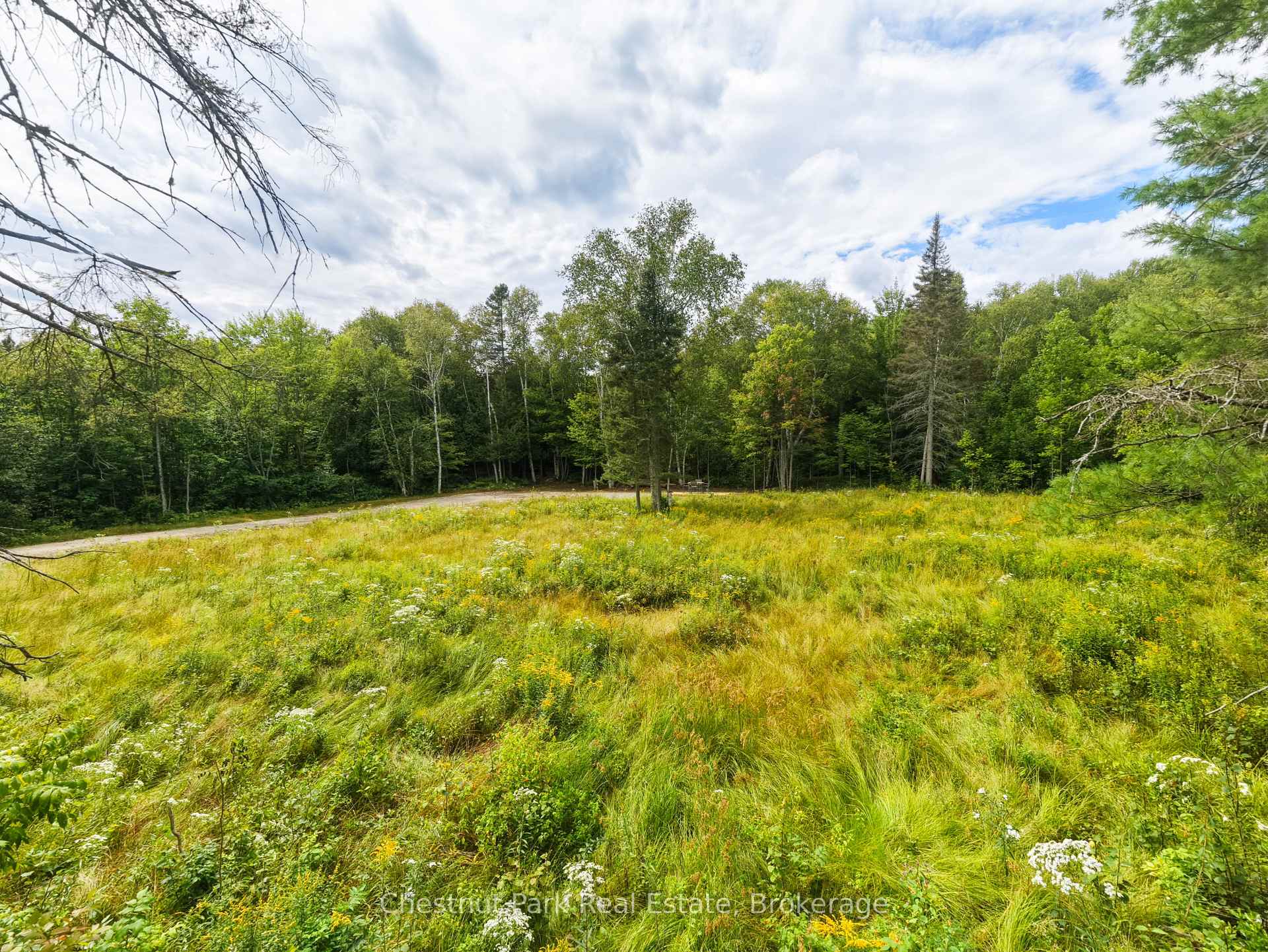 Photo 5 of 106 Golf Course Road, Magnetawan — HOMEH