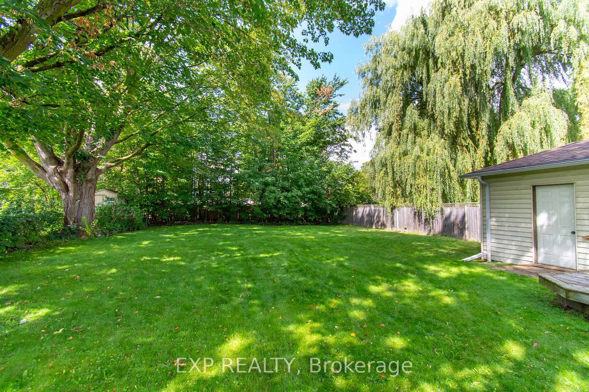 Photo 5 of 40 Marcus Street, Barrie, Allandale — HOMEH