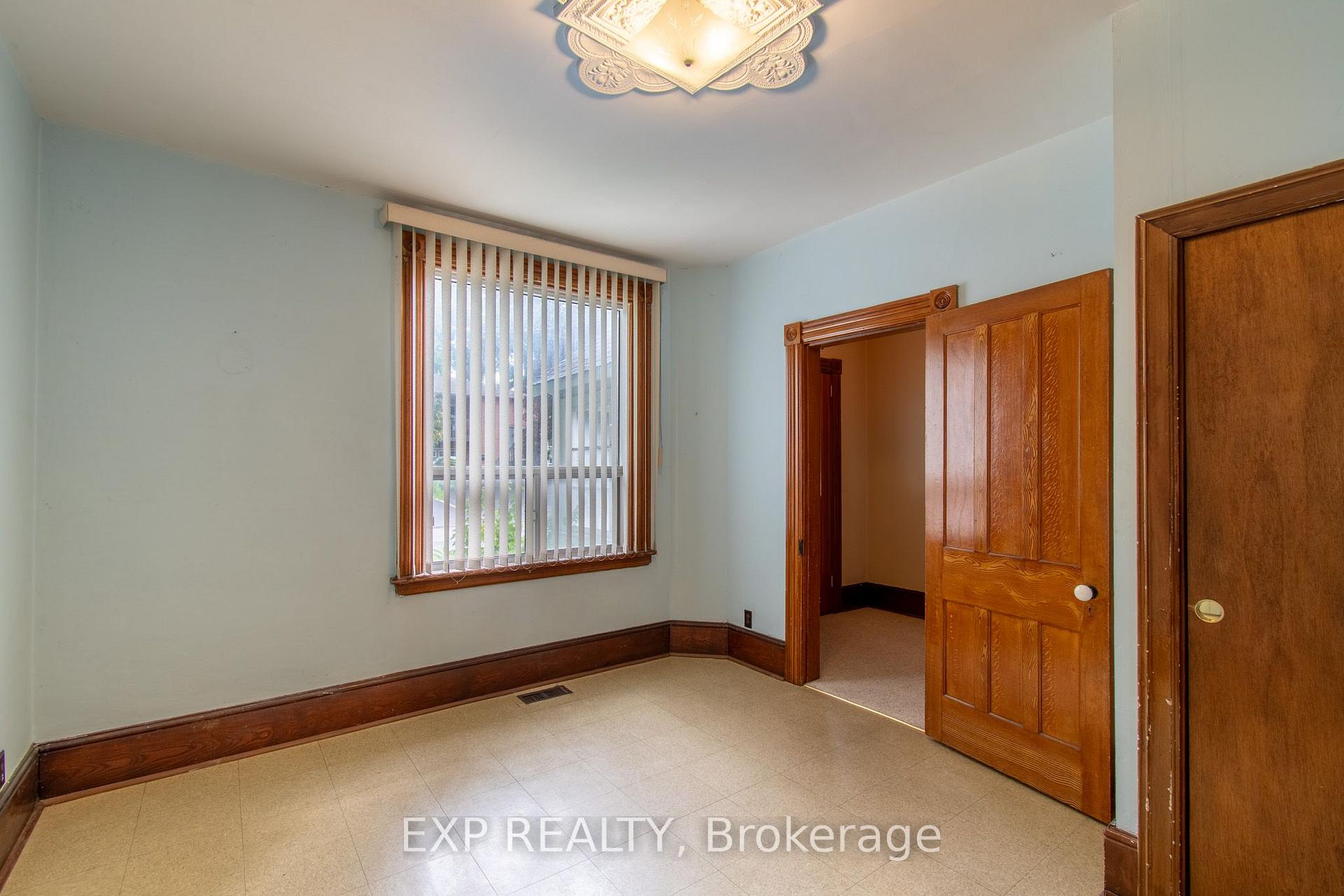 Photo 12 of 40 Marcus Street, Barrie, Allandale — HOMEH