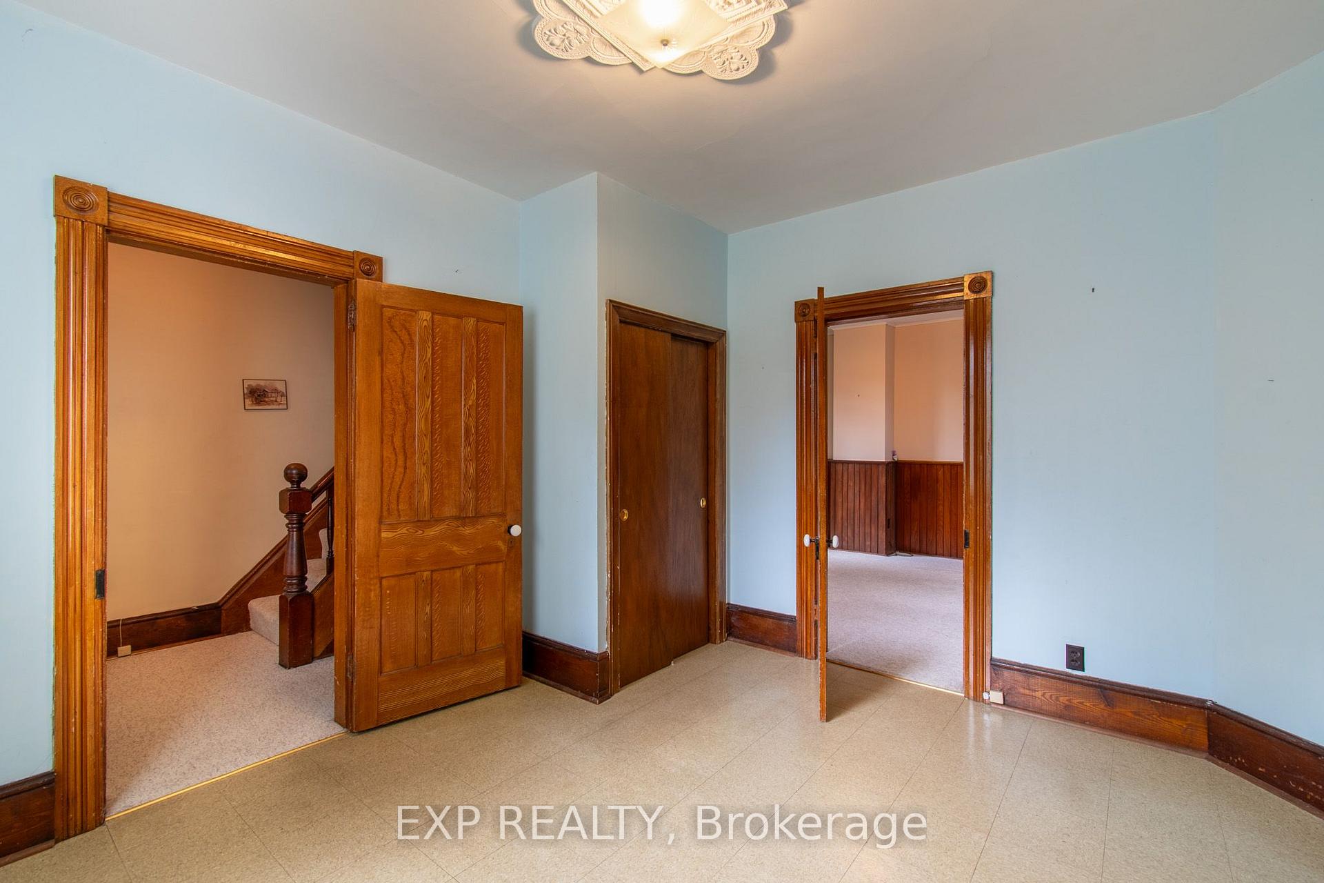 Photo 13 of 40 Marcus Street, Barrie, Allandale — HOMEH