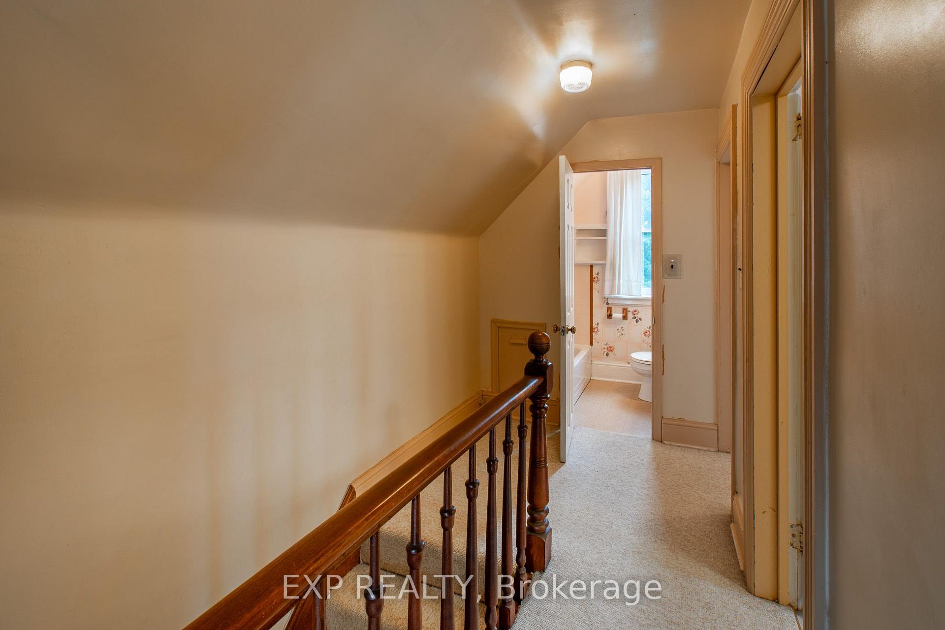 Photo 19 of 40 Marcus Street, Barrie, Allandale — HOMEH