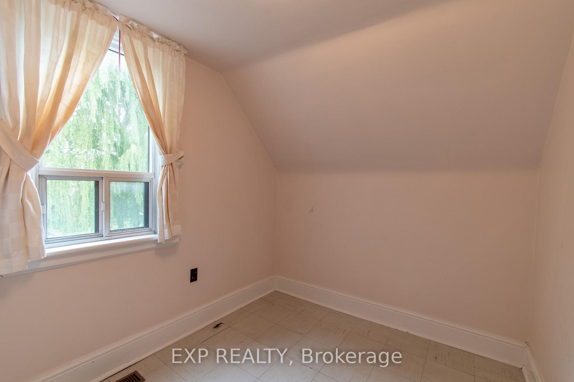 Photo 23 of 40 Marcus Street, Barrie, Allandale — HOMEH