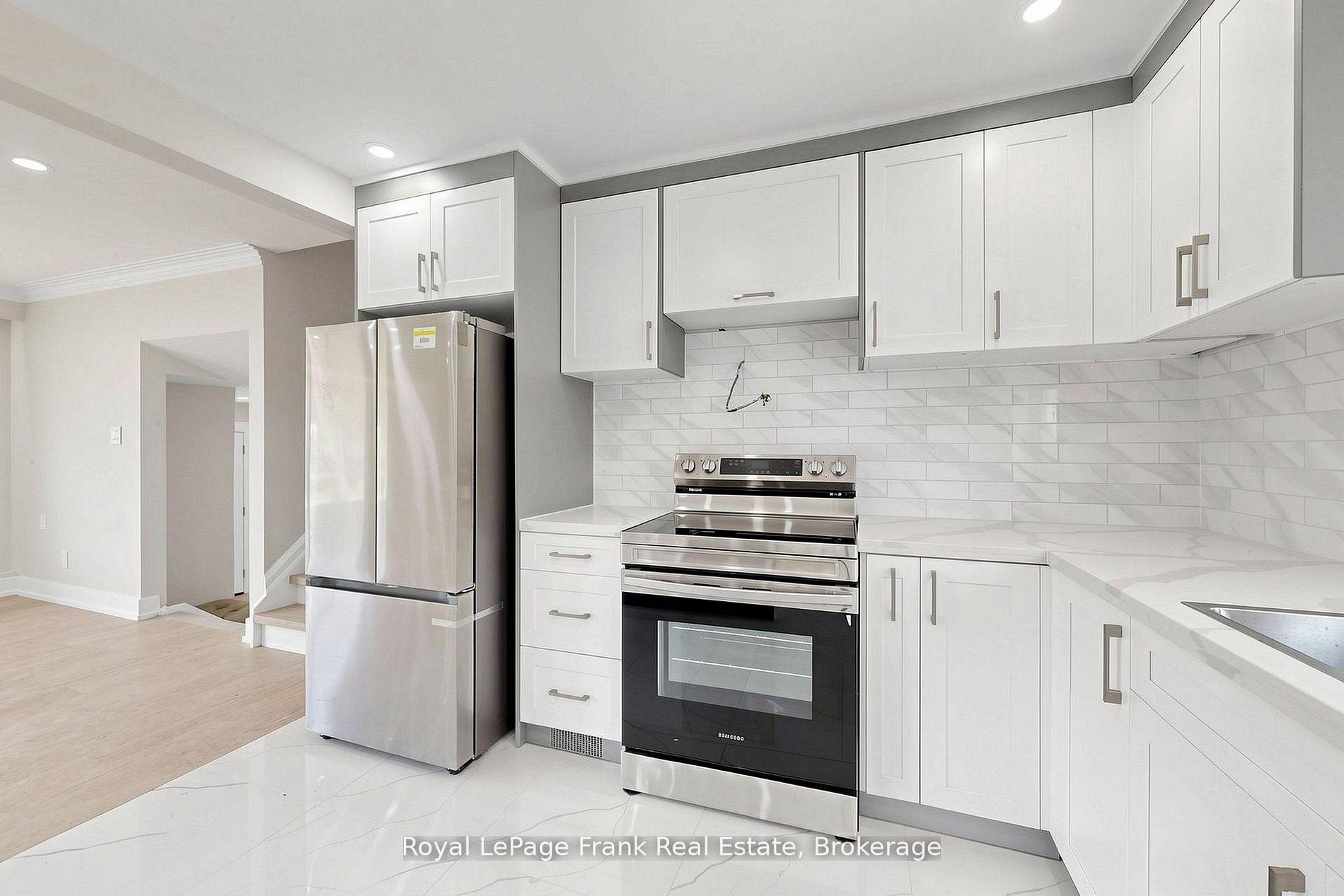 Photo 11 of 344 Rossland Road E, Oshawa, Centennial — HOMEH