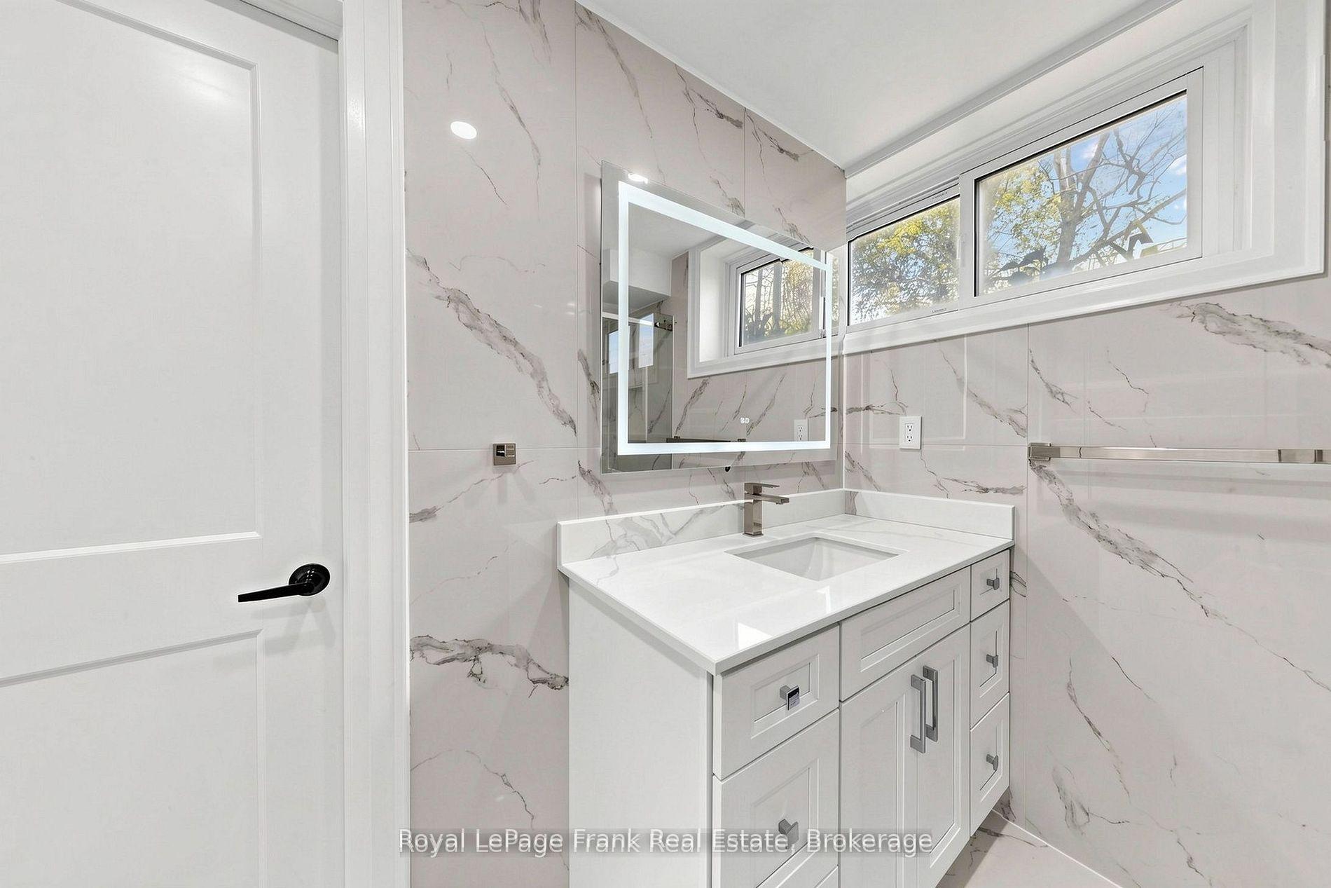 Photo 36 of 344 Rossland Road E, Oshawa, Centennial — HOMEH