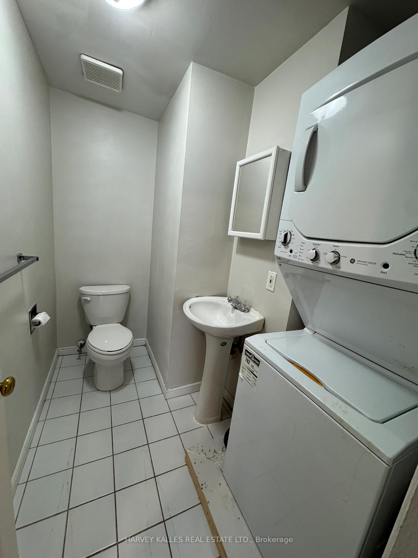 Photo 8 of Unit 301, 676 Huron Street, Toronto, The Annex — HOMEH