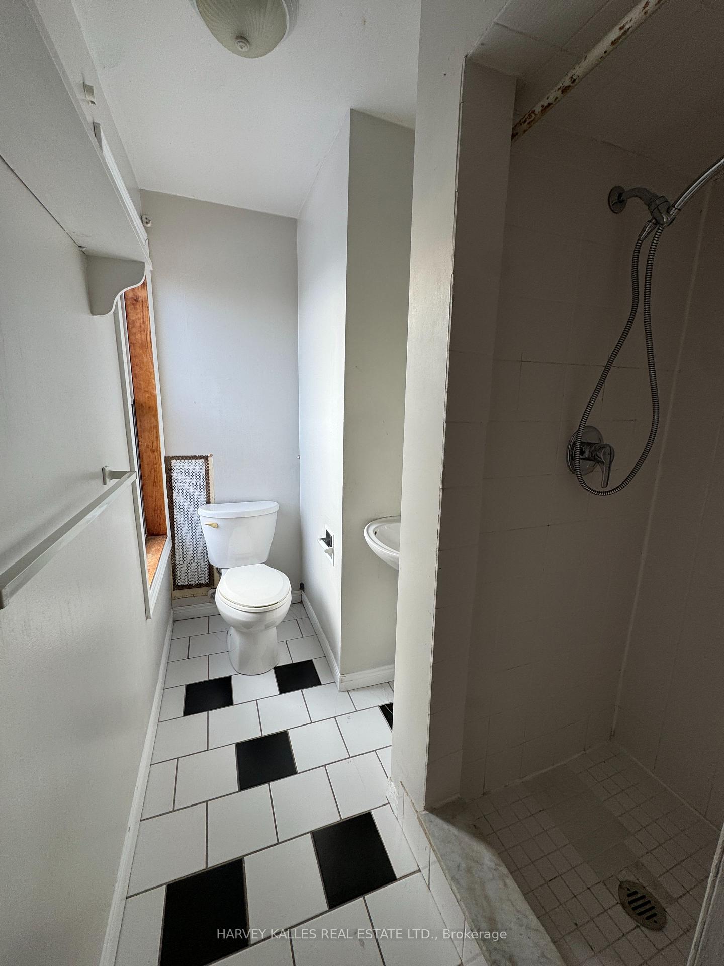 Photo 9 of Unit 301, 676 Huron Street, Toronto, The Annex — HOMEH