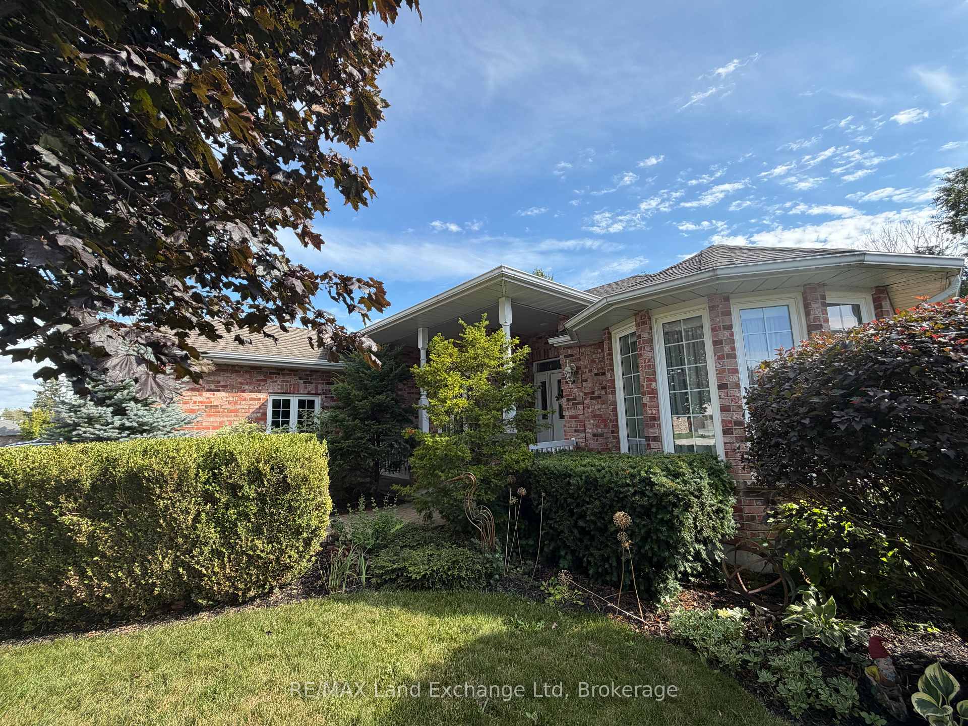 Photo 3 of 740 Scott Street W, North Perth, Listowel — HOMEH