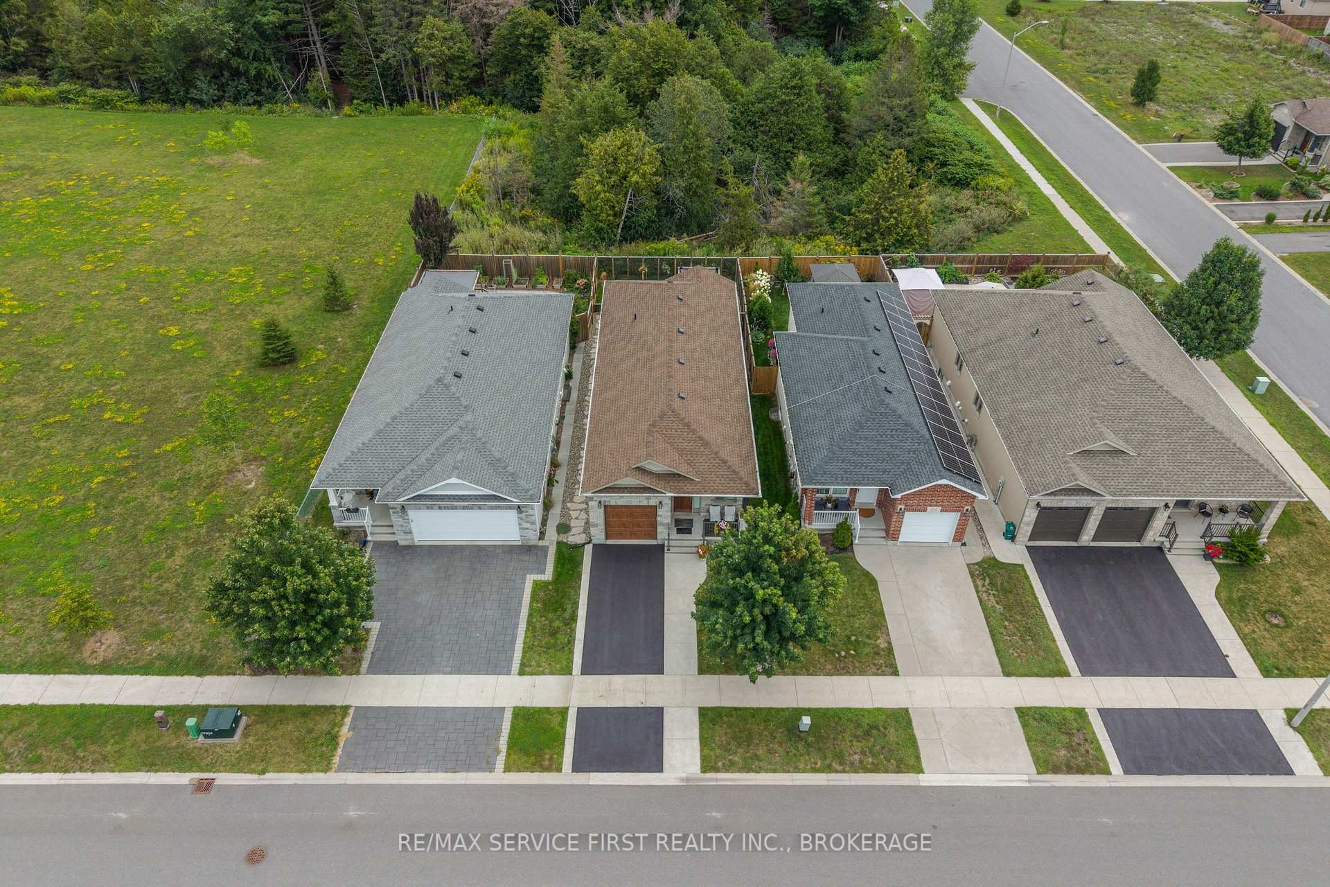 Photo 4 of 1604 Jade Avenue, Kingston, City Northwest — HOMEH