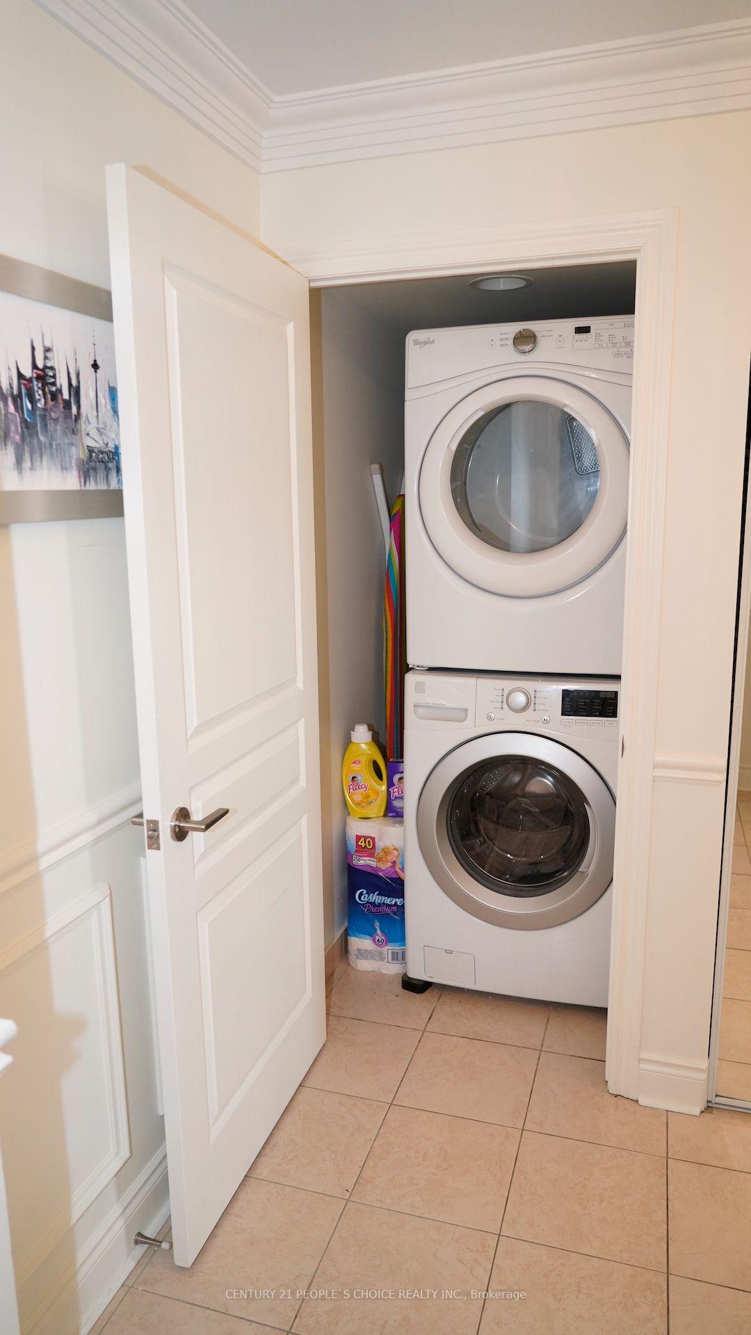 Photo 15 of Unit 401, 7 North Park Road, Vaughan, Beverley Glen — HOMEH
