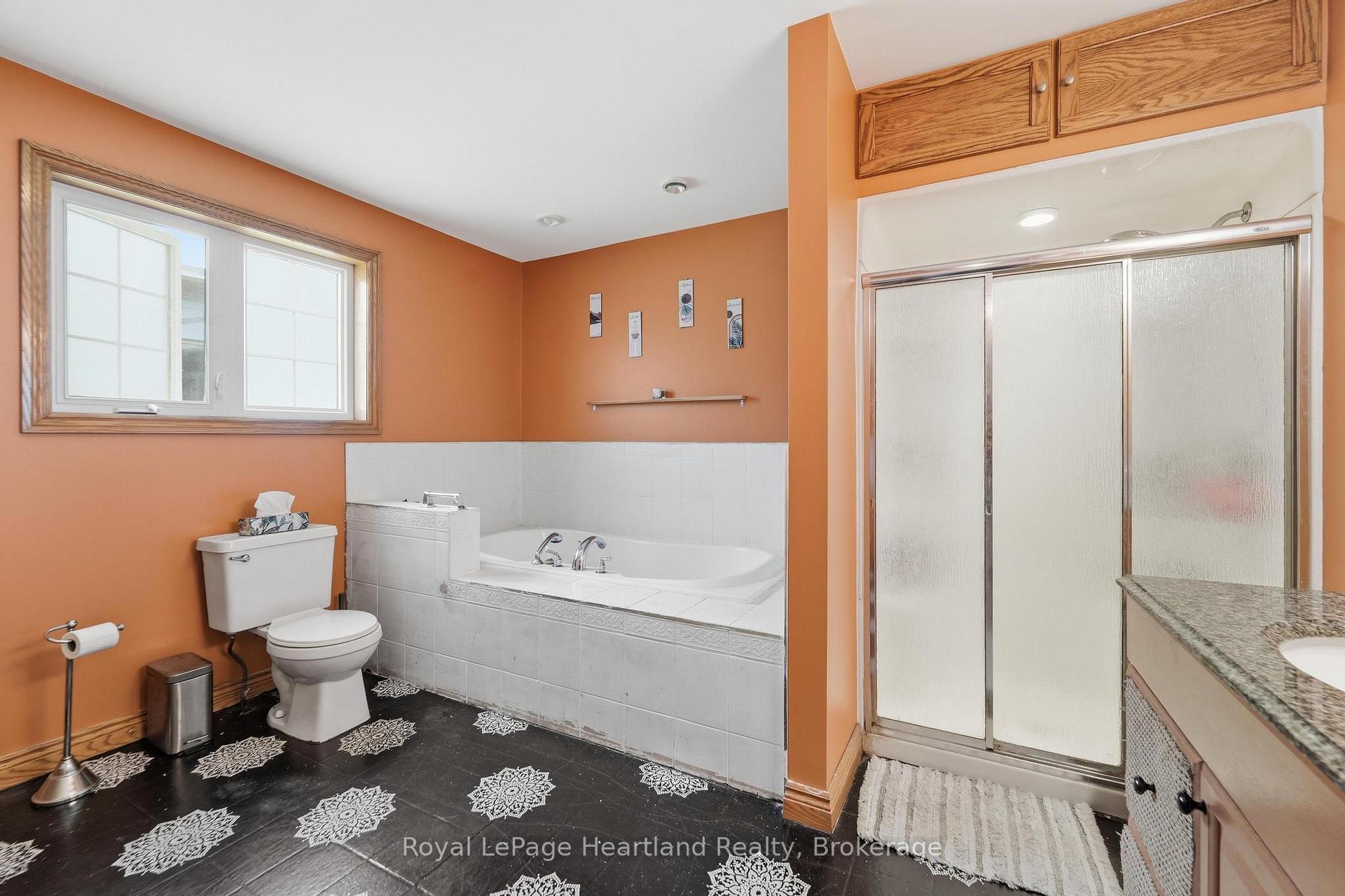 Photo 18 of 109 Goderich Street, Central Huron, Hullett — HOMEH