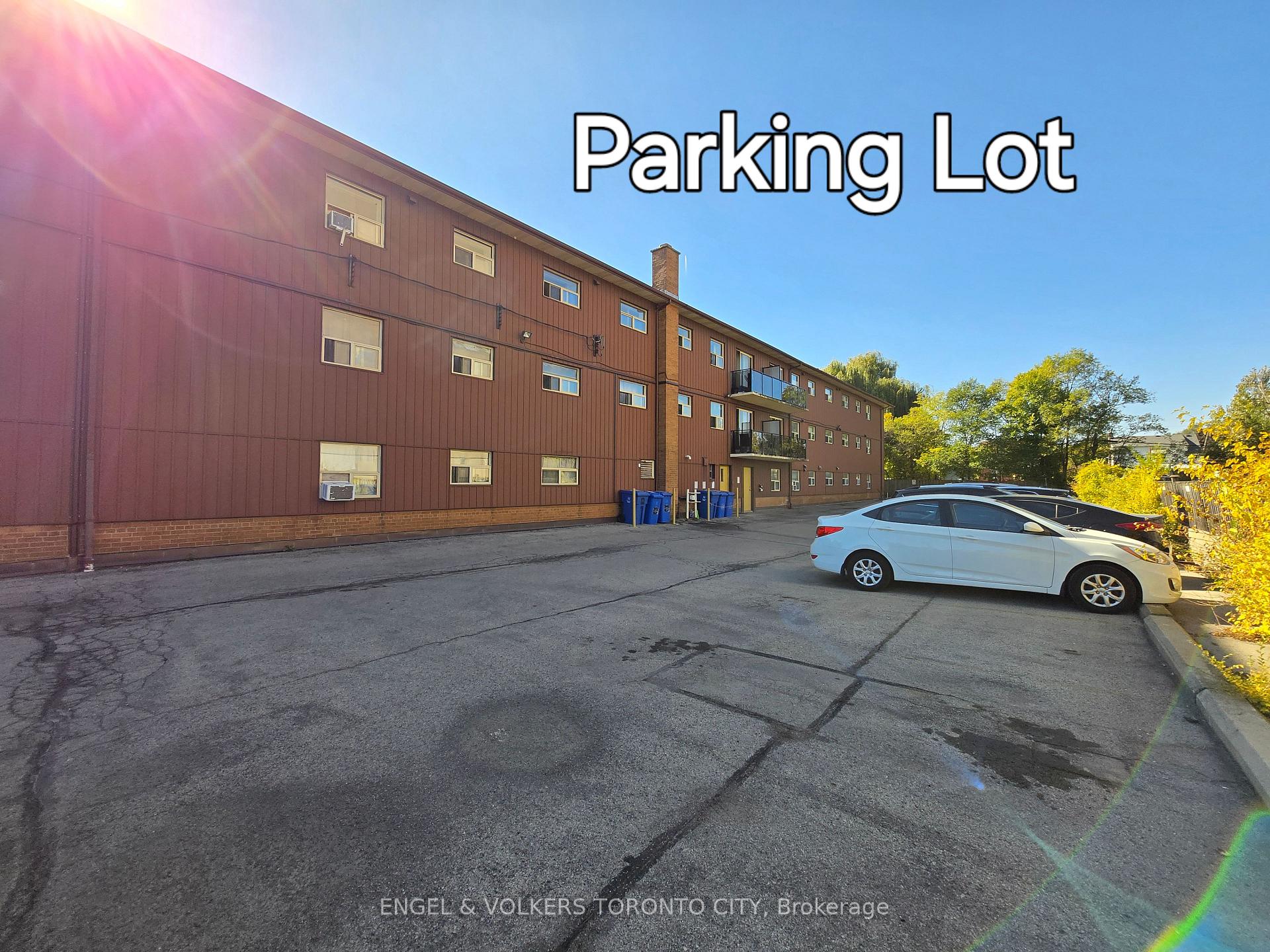 Photo 11 of Unit 207, 416 42nd Street, Hamilton, Mohawk — HOMEH
