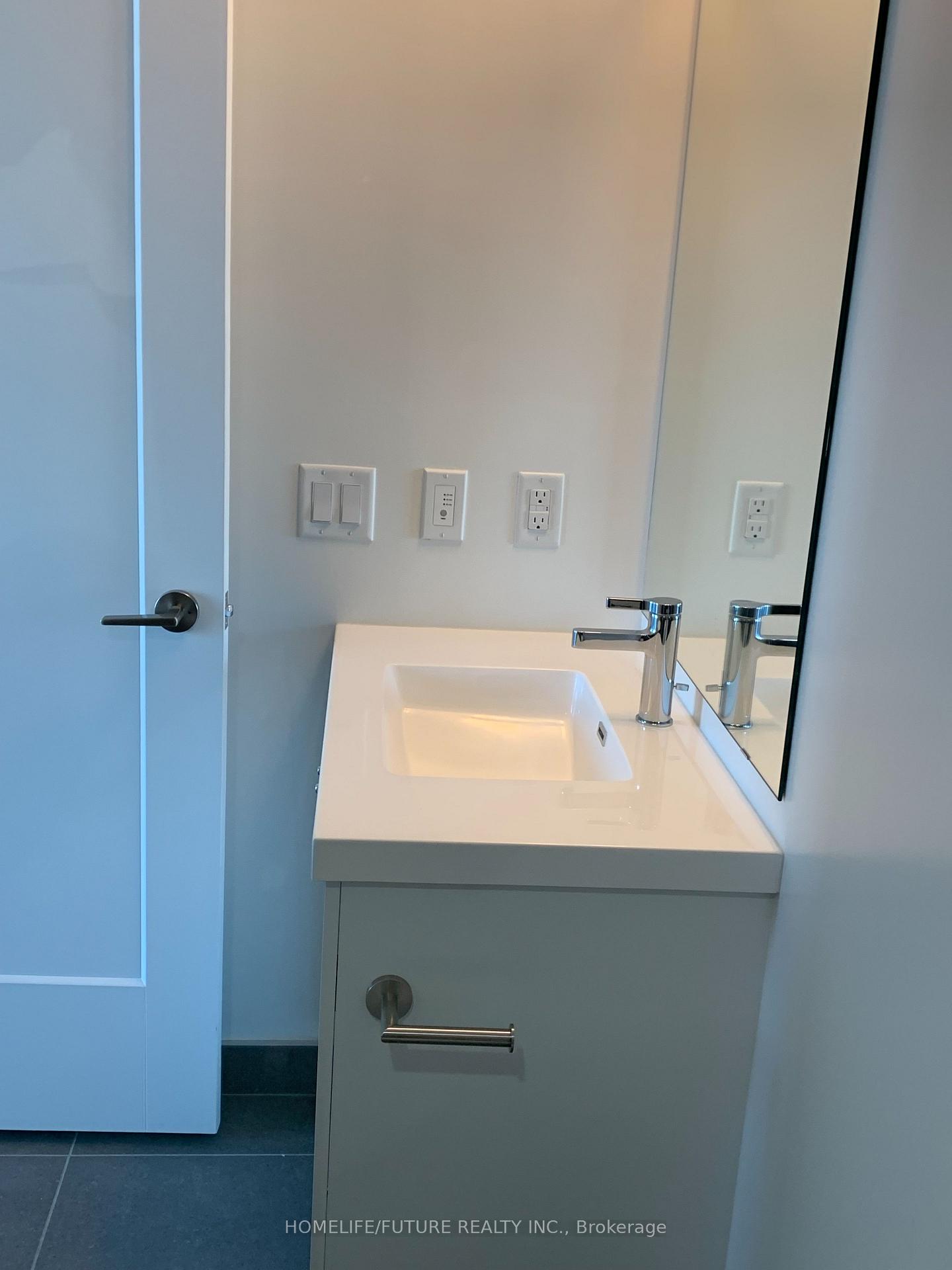 Photo 9 of Unit 929, 2545 Simcoe Street N, Oshawa, Windfields — HOMEH