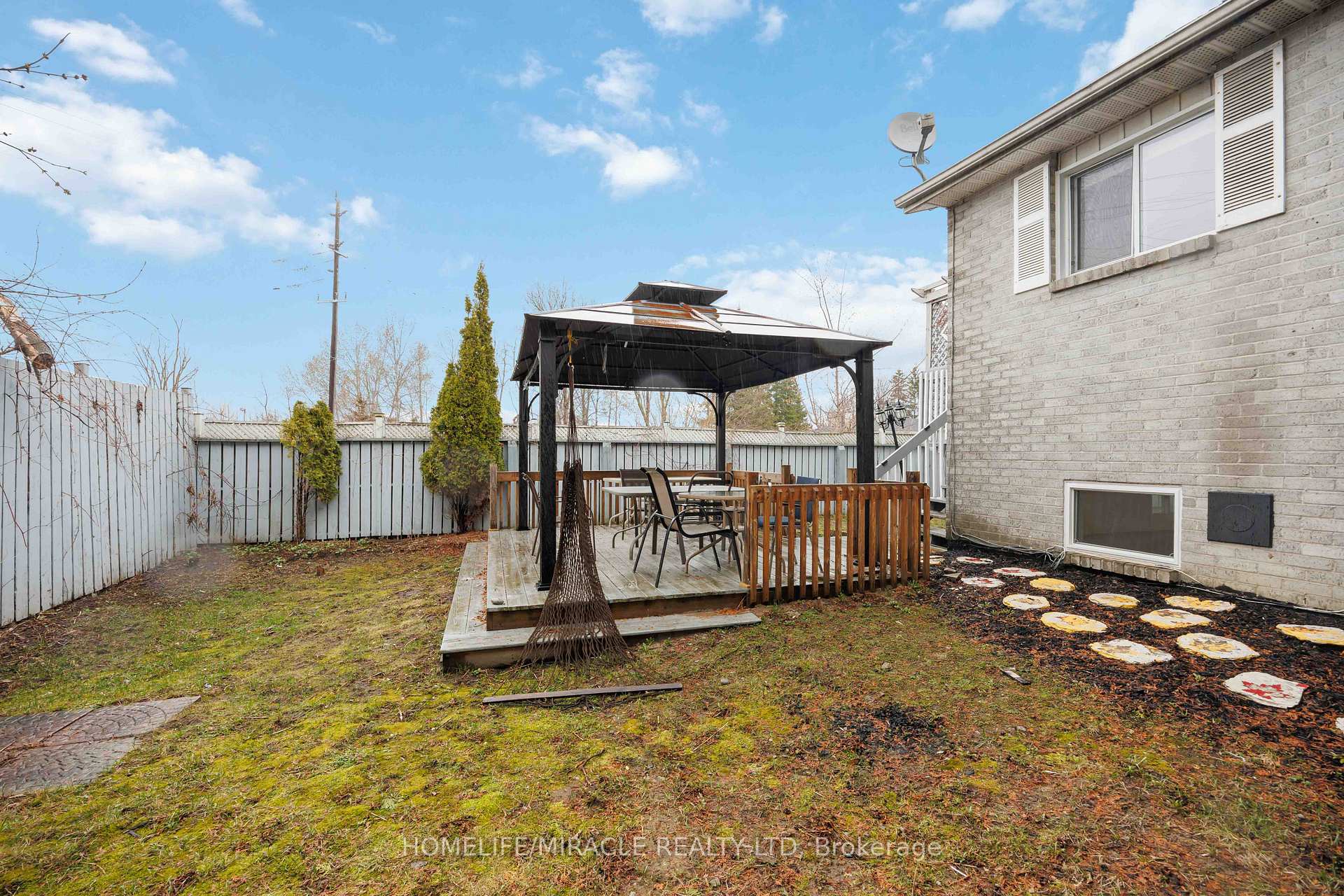 Photo 30 of 839 Mountain Ash Road, Peterborough, Otonabee Ward 1 — HOMEH