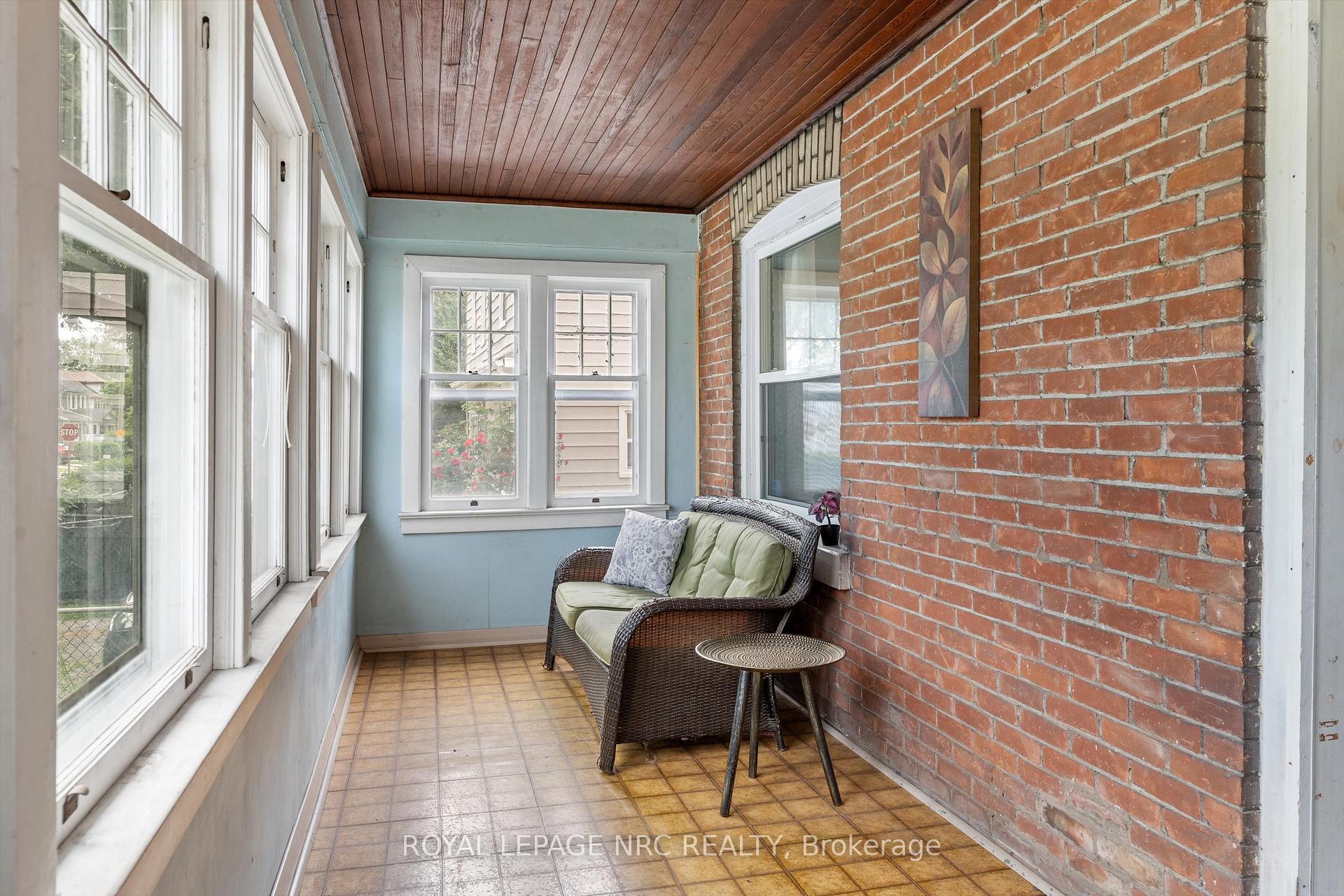 Photo 3 of 167 Pleasant Avenue, St. Catharines, Downtown — HOMEH