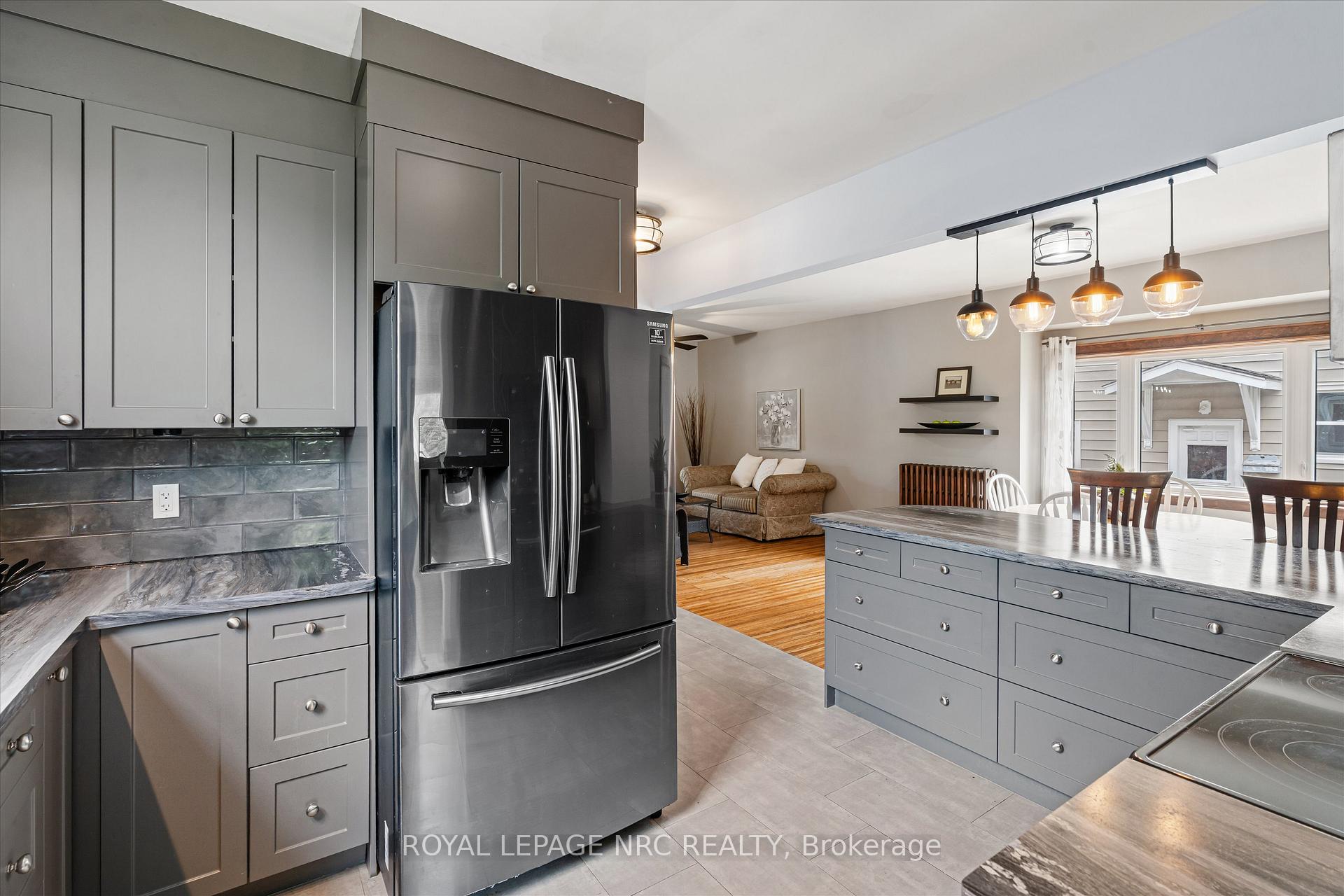 Photo 14 of 167 Pleasant Avenue, St. Catharines, Downtown — HOMEH