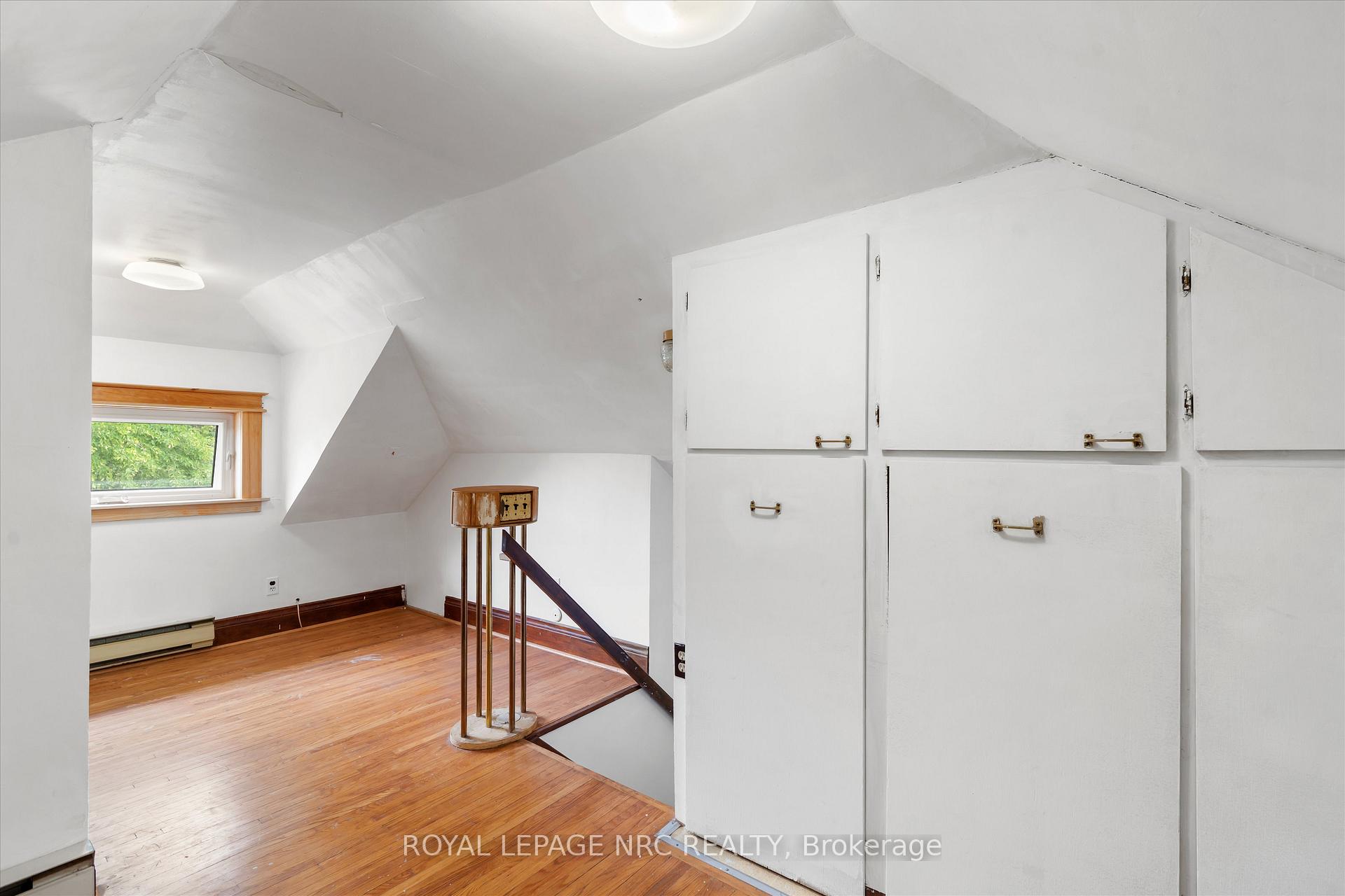 Photo 23 of 167 Pleasant Avenue, St. Catharines, Downtown — HOMEH