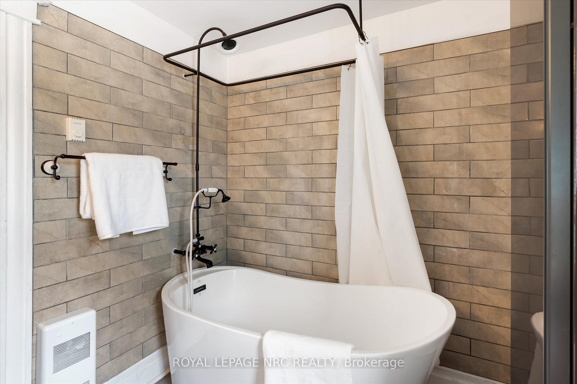 Photo 29 of 167 Pleasant Avenue, St. Catharines, Downtown — HOMEH