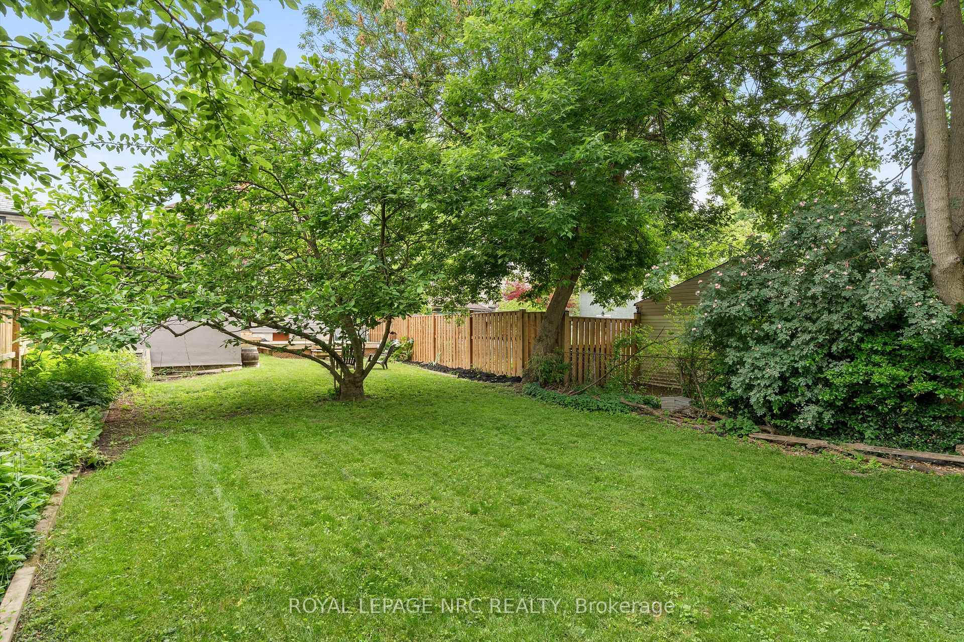 Photo 32 of 167 Pleasant Avenue, St. Catharines, Downtown — HOMEH