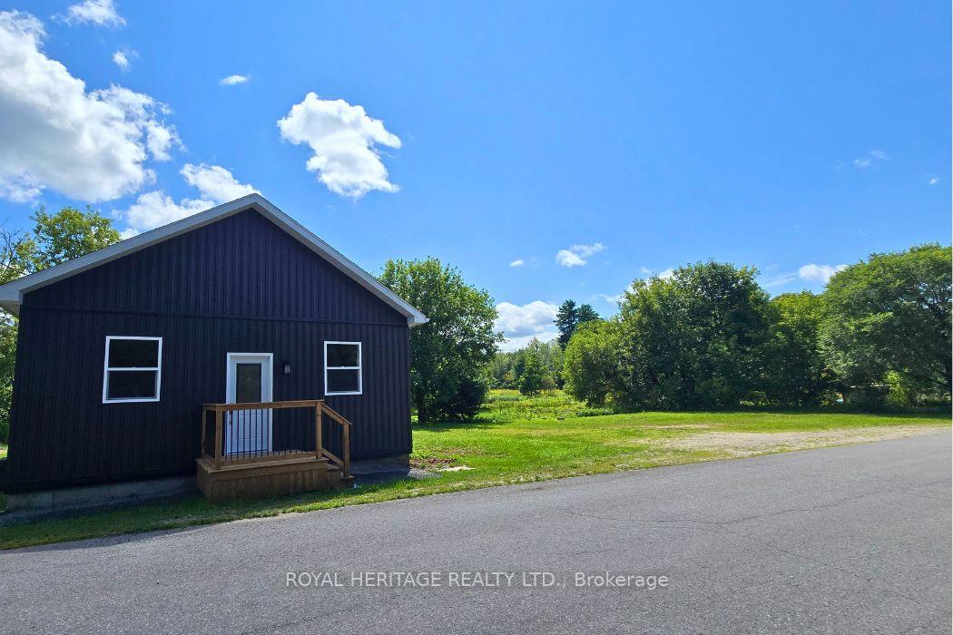 Photo 2 of 1009 Elm Tree Road, Central Frontenac, Frontenac Centre — HOMEH