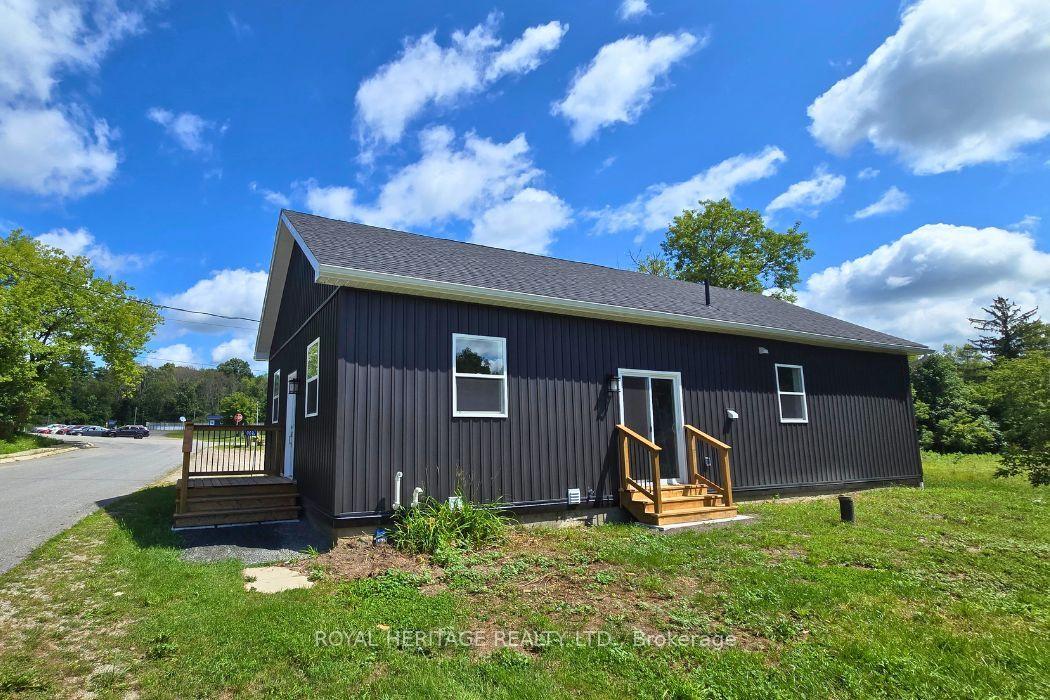 Photo 3 of 1009 Elm Tree Road, Central Frontenac, Frontenac Centre — HOMEH