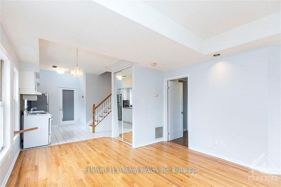 Photo 4 of Unit 11, 450 Maclaren Street, Ottawa, Ottawa Centre — HOMEH