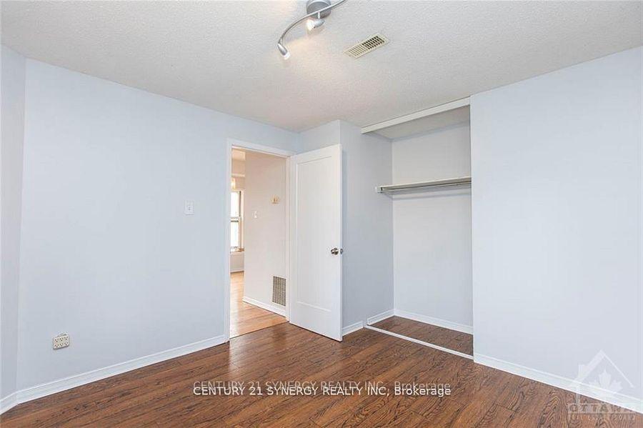 Photo 12 of Unit 11, 450 Maclaren Street, Ottawa, Ottawa Centre — HOMEH