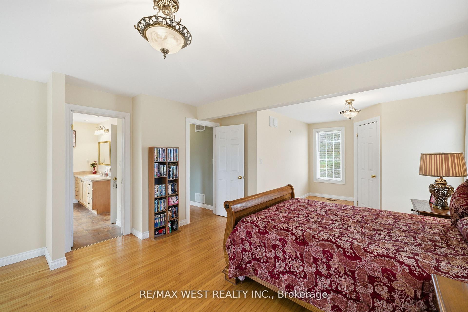 Photo 10 of 4 Coryell Street, Scugog, Rural Scugog — HOMEH