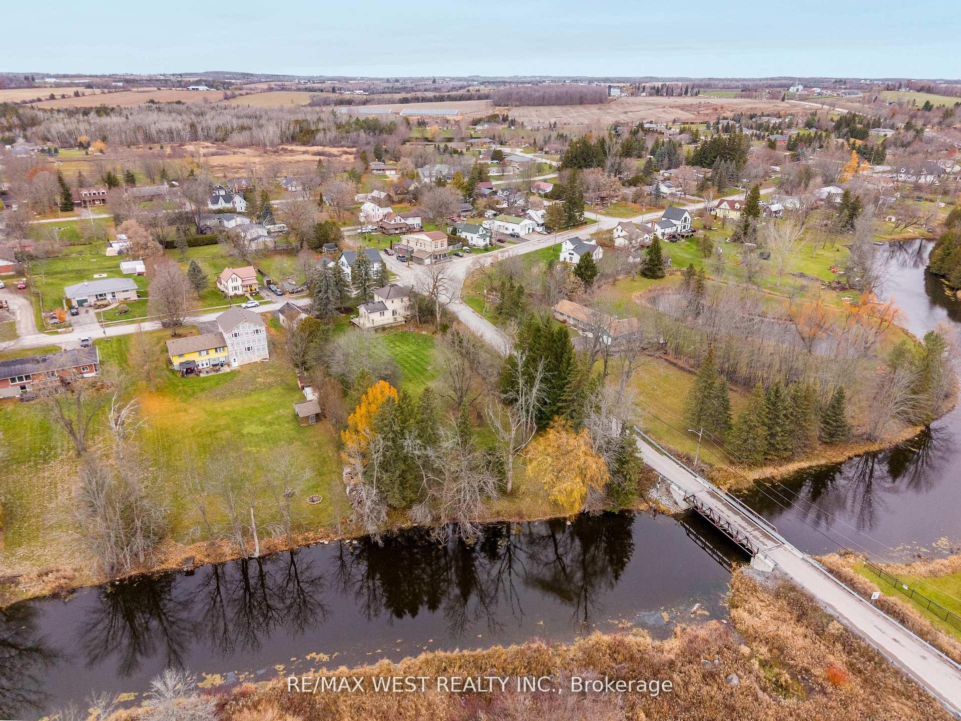 Photo 18 of 4 Coryell Street, Scugog, Rural Scugog — HOMEH