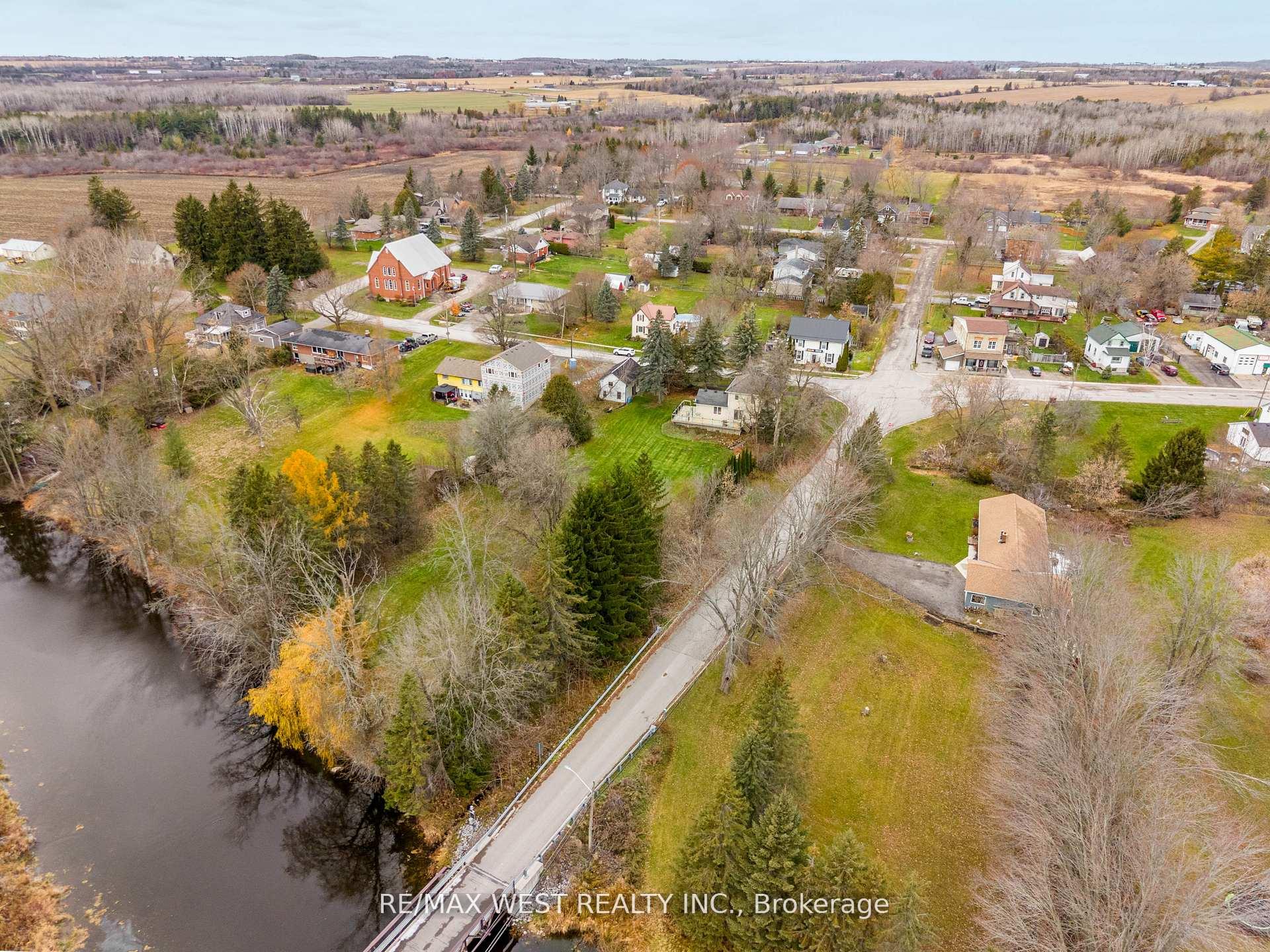 Photo 19 of 4 Coryell Street, Scugog, Rural Scugog — HOMEH