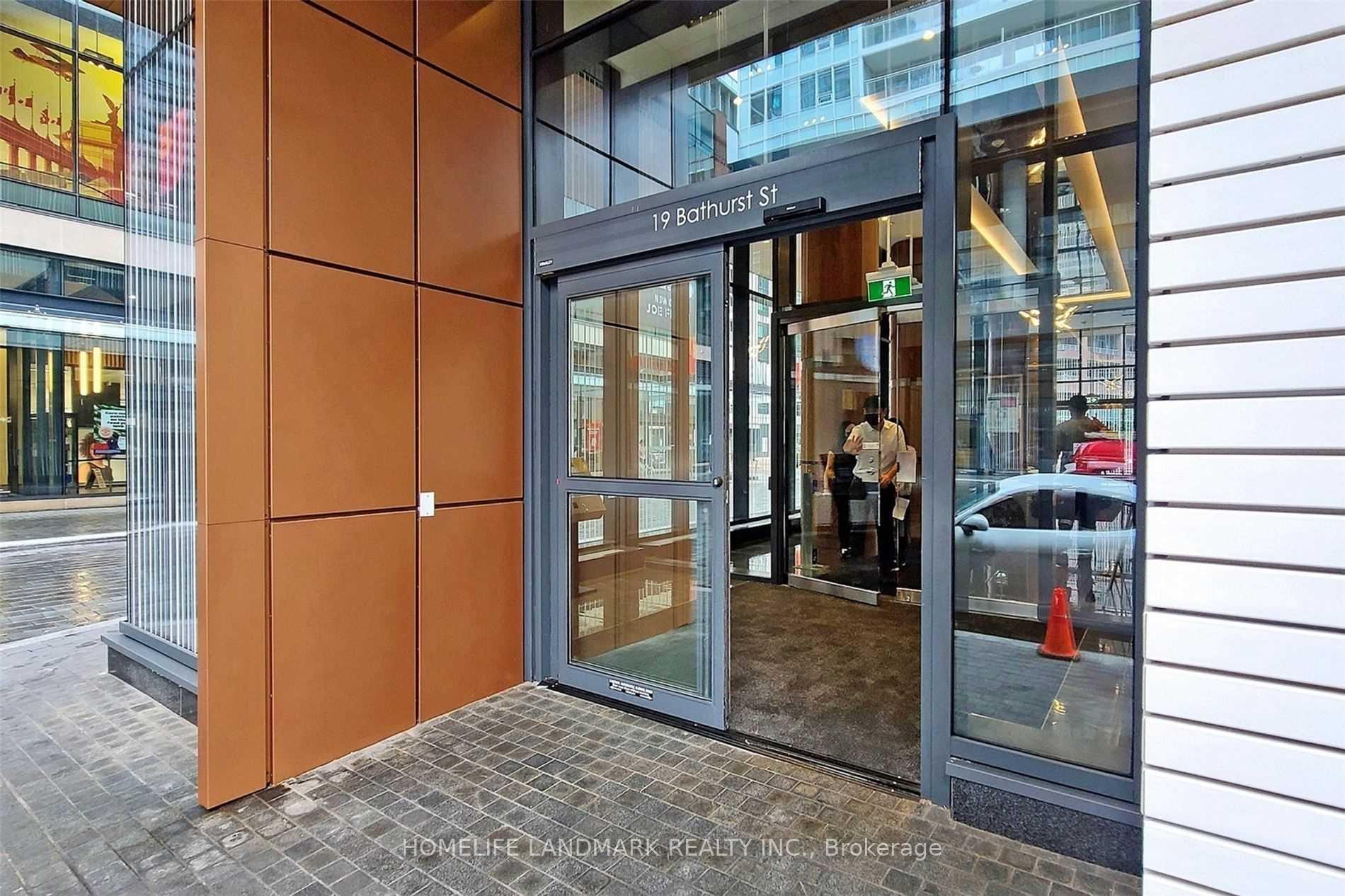 Photo 2 of Unit 1616, 19 Bathurst Street, Toronto, Waterfront Communities — HOMEH