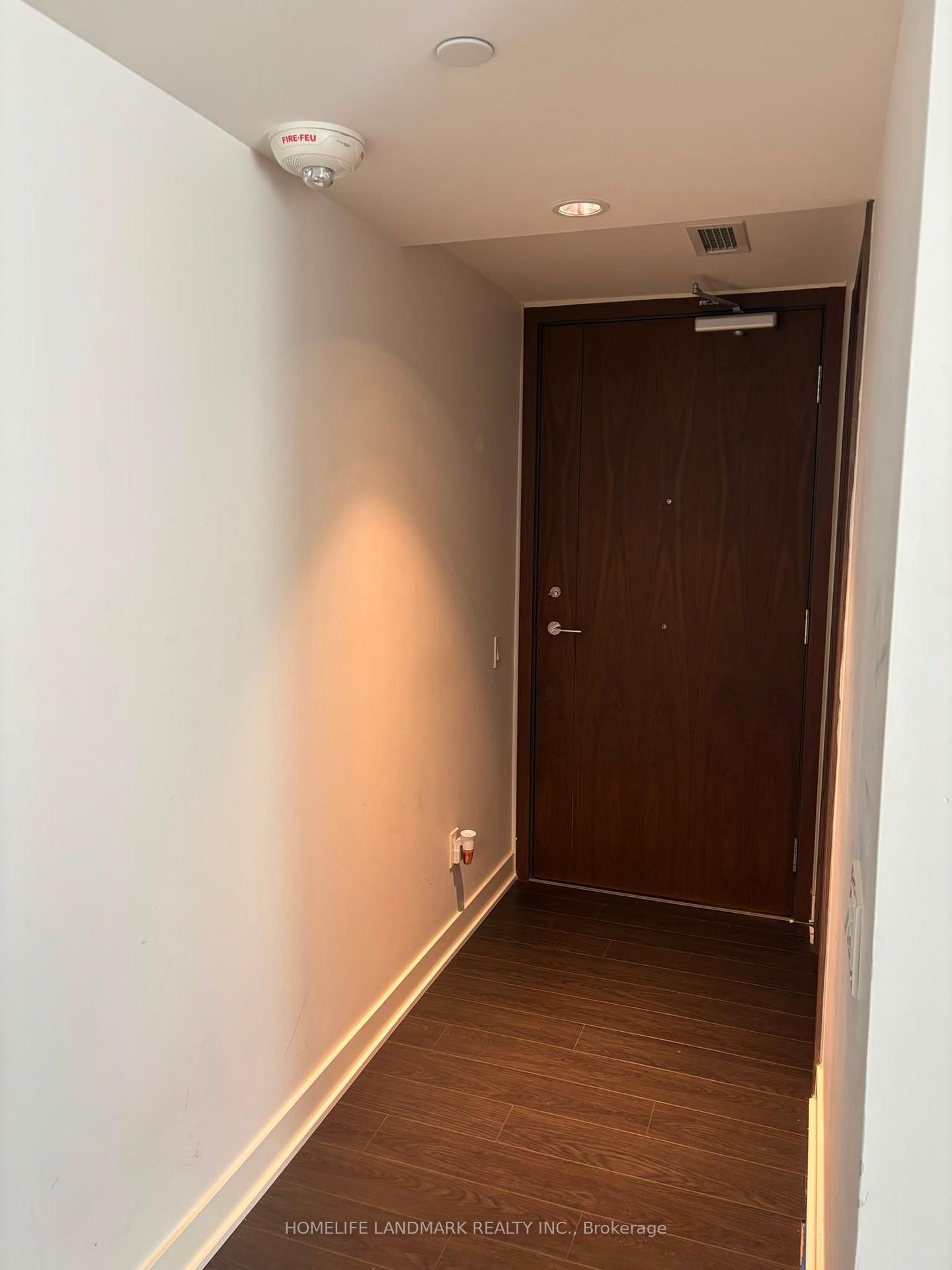 Photo 3 of Unit 1616, 19 Bathurst Street, Toronto, Waterfront Communities — HOMEH