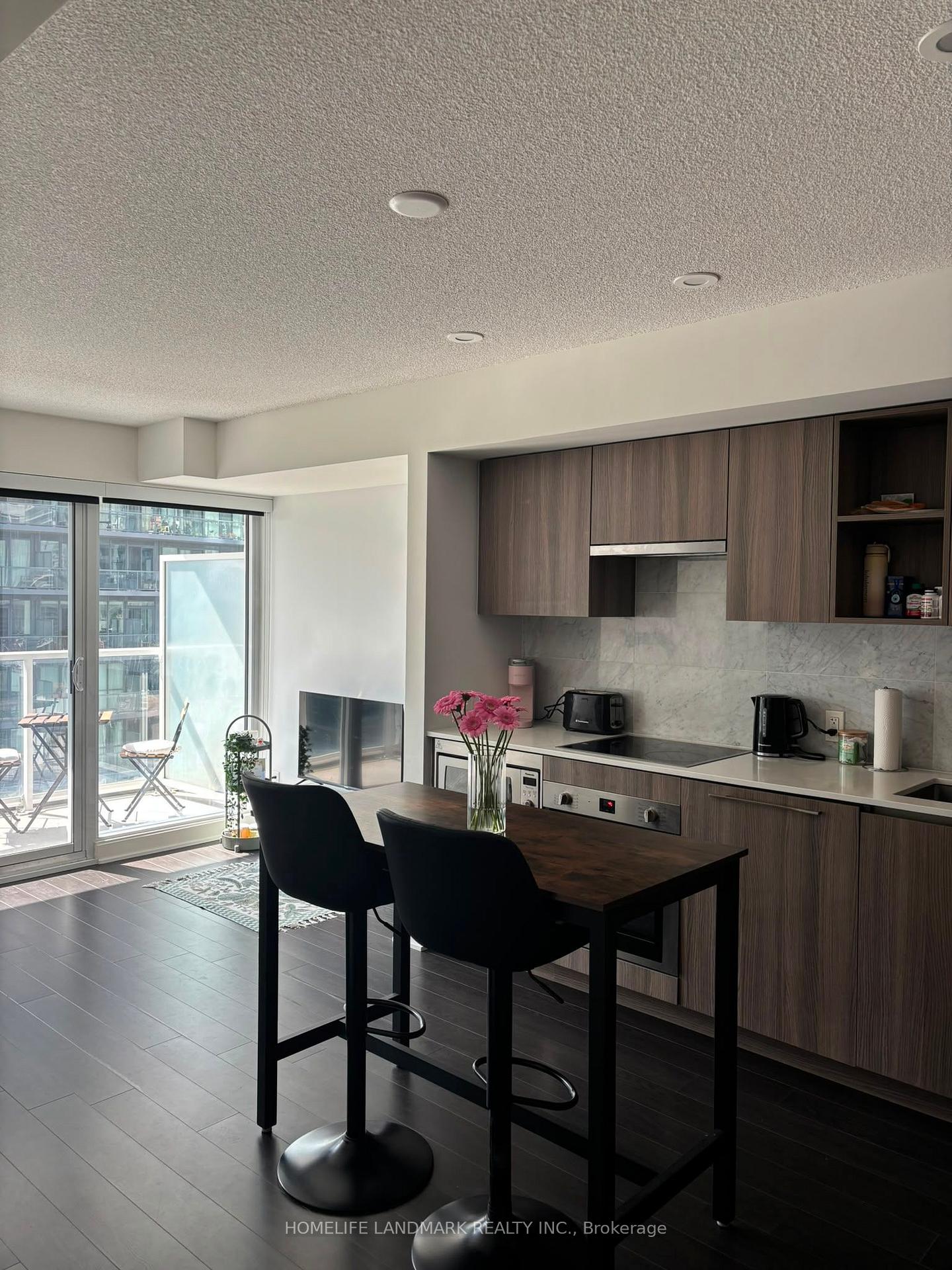 Photo 6 of Unit 1616, 19 Bathurst Street, Toronto, Waterfront Communities — HOMEH