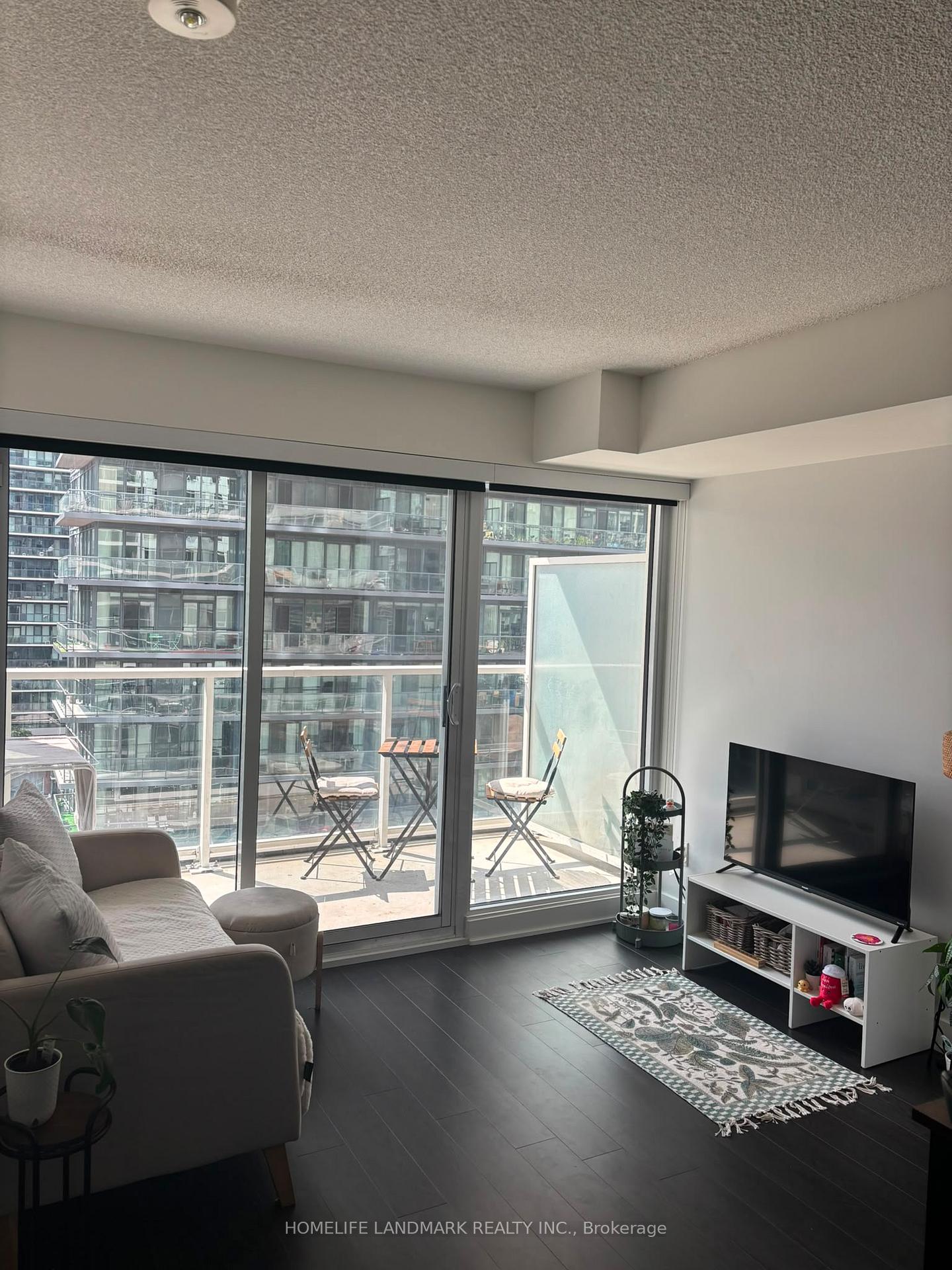 Photo 8 of Unit 1616, 19 Bathurst Street, Toronto, Waterfront Communities — HOMEH