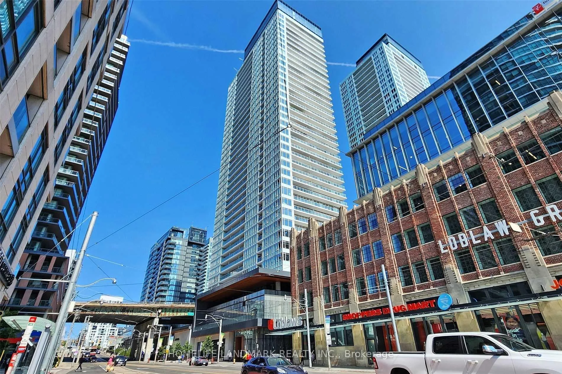 Photo 4 of Unit 1616, 19 Bathurst Street, Toronto, Waterfront Communities — HOMEH