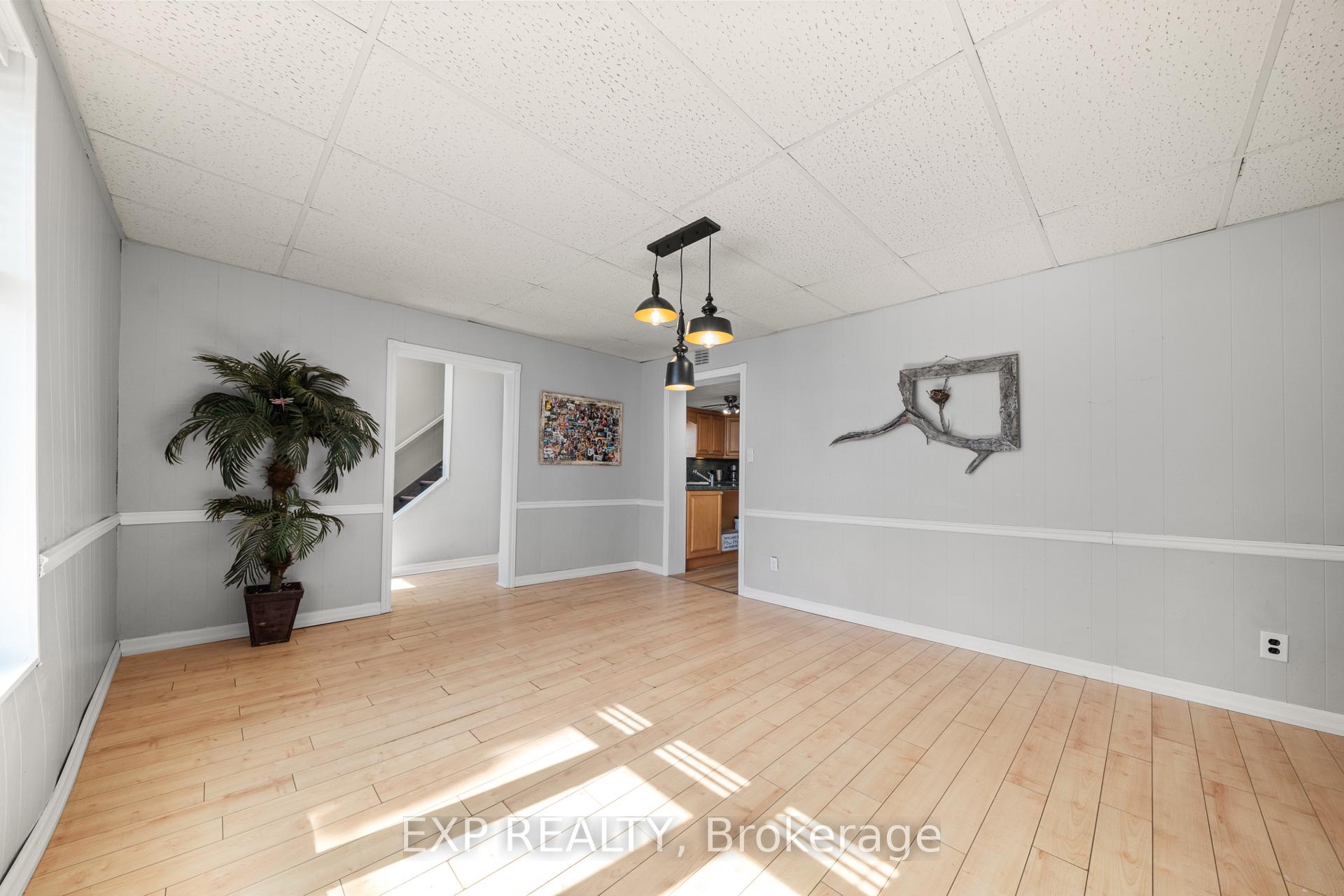 Photo 9 of 66 St Paul Street, Belleville, Belleville Ward — HOMEH