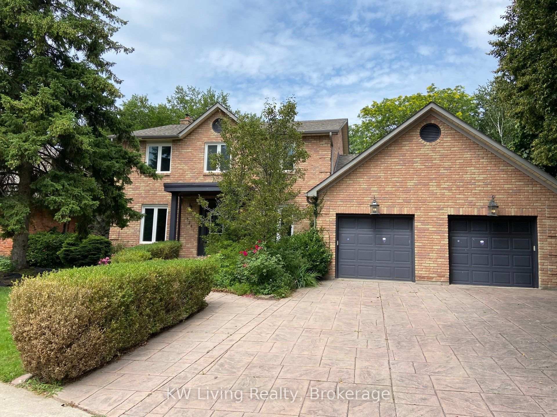 Photo 2 of 3241 Shoreline Drive E, Oakville, Bronte — HOMEH