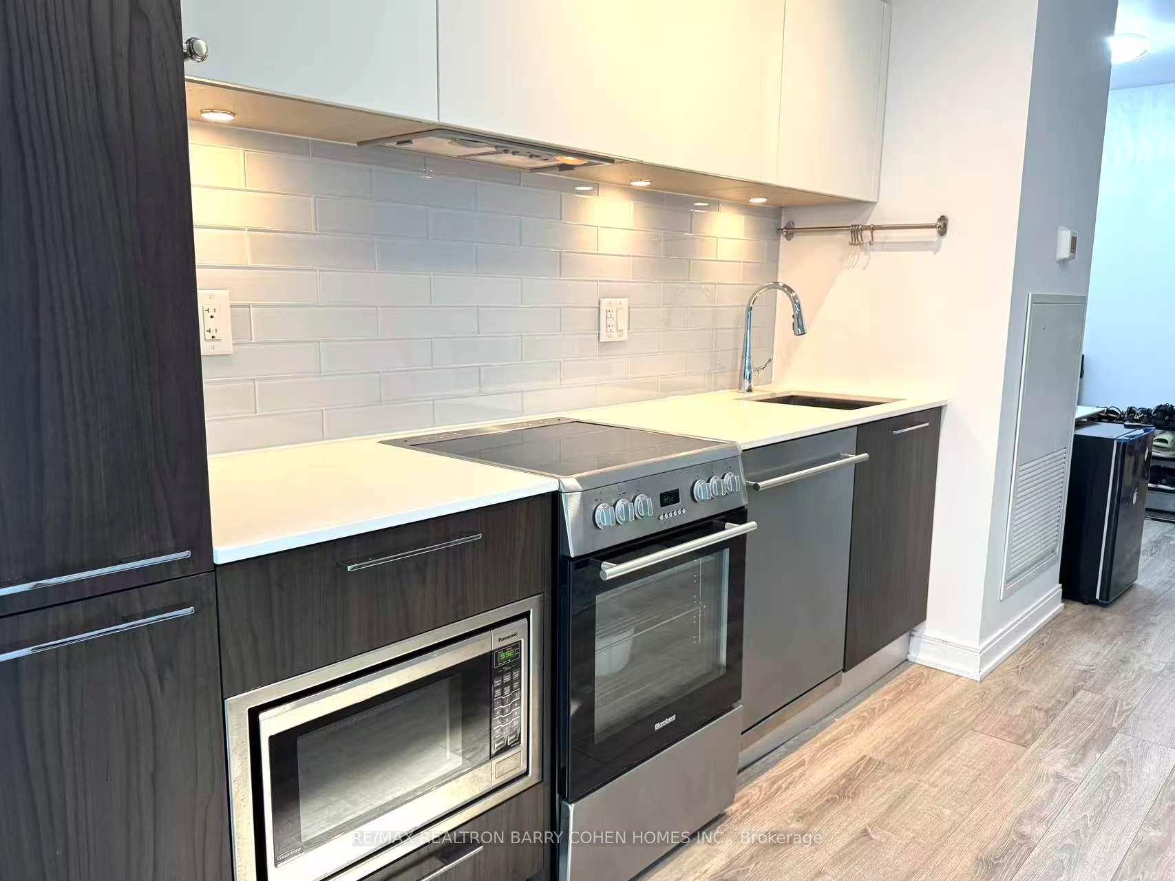 Photo 5 of Unit 3407, 50 Charles Street E, Toronto, Church-Yonge Corridor — HOMEH