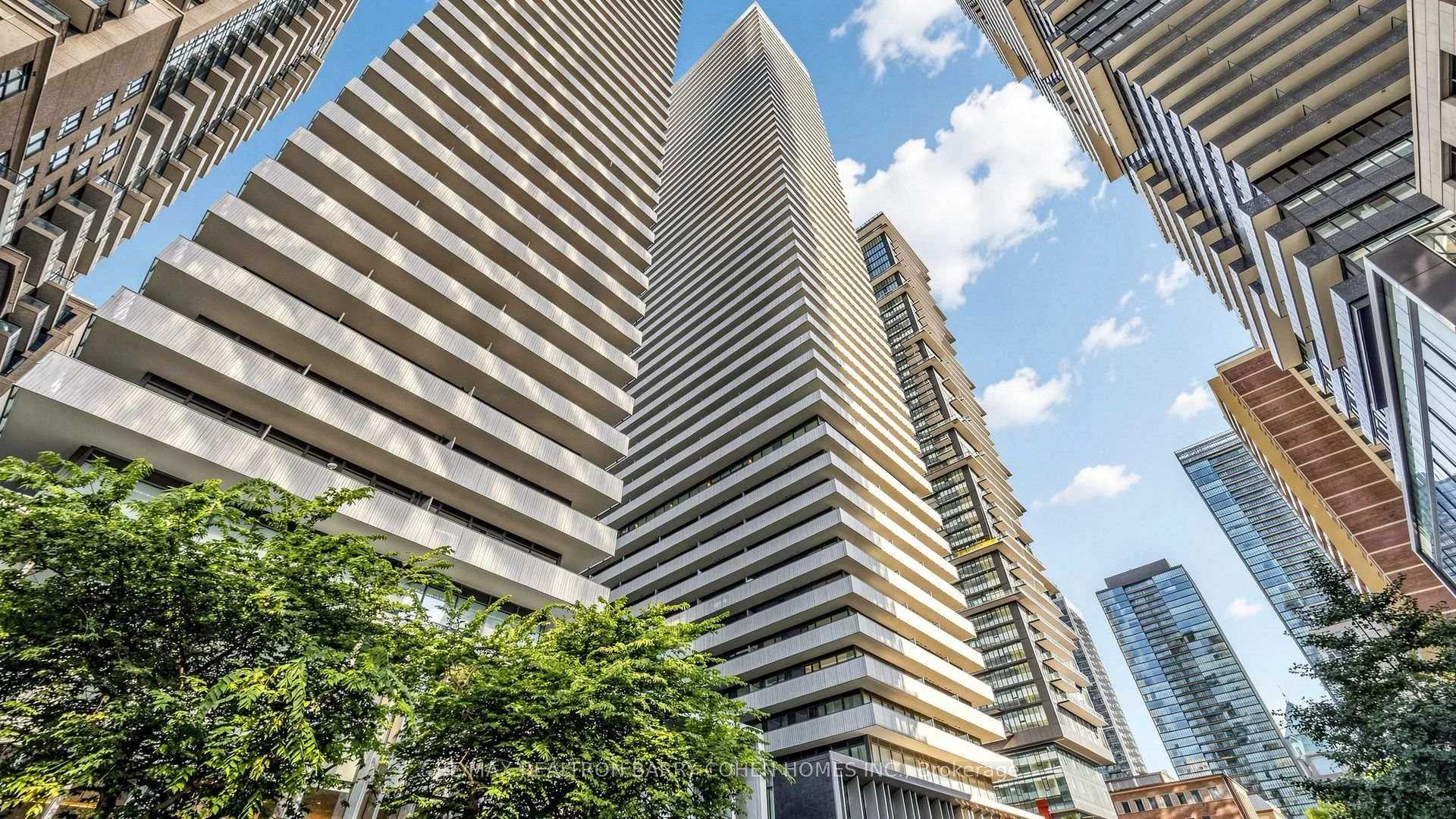 Photo of Unit 3407, 50 Charles Street E