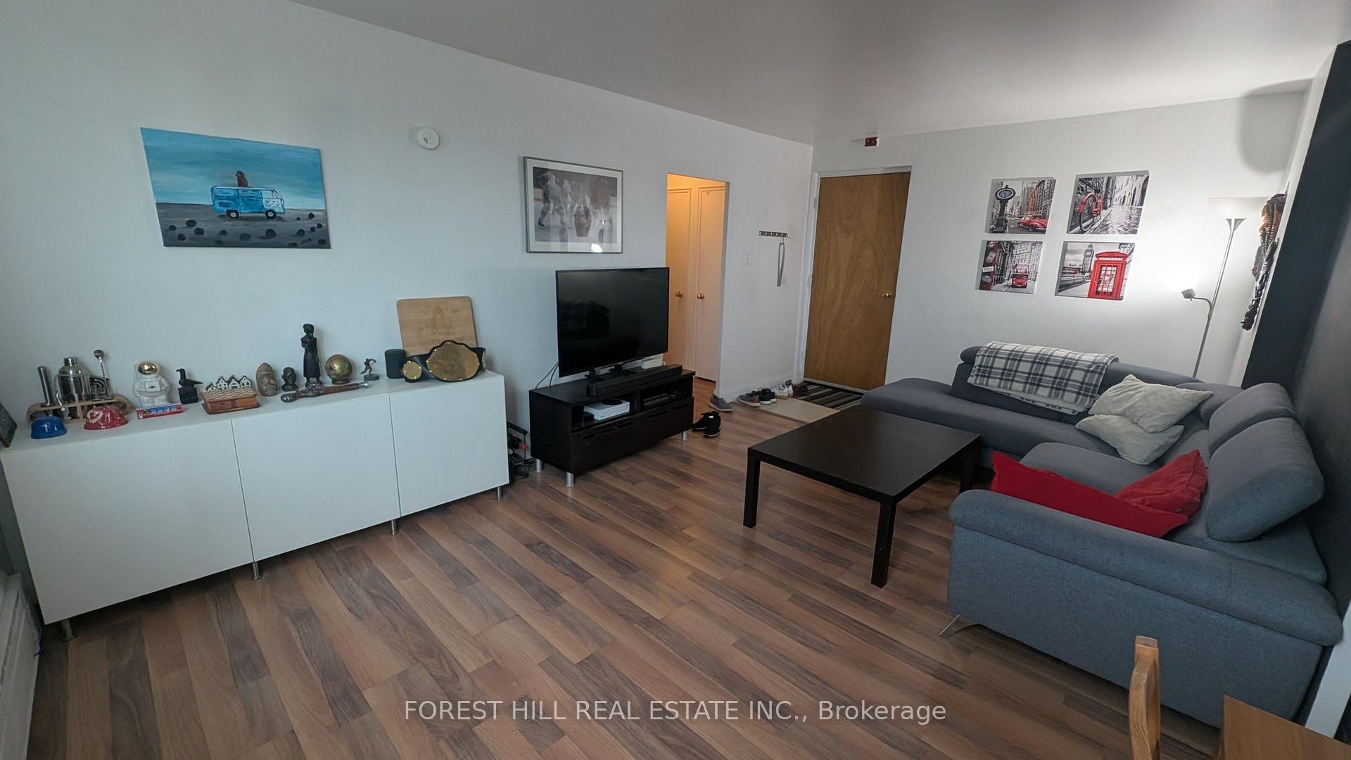 Photo 7 of Unit 305, 55 Neptune Drive, Toronto, Englemount-Lawrence — HOMEH