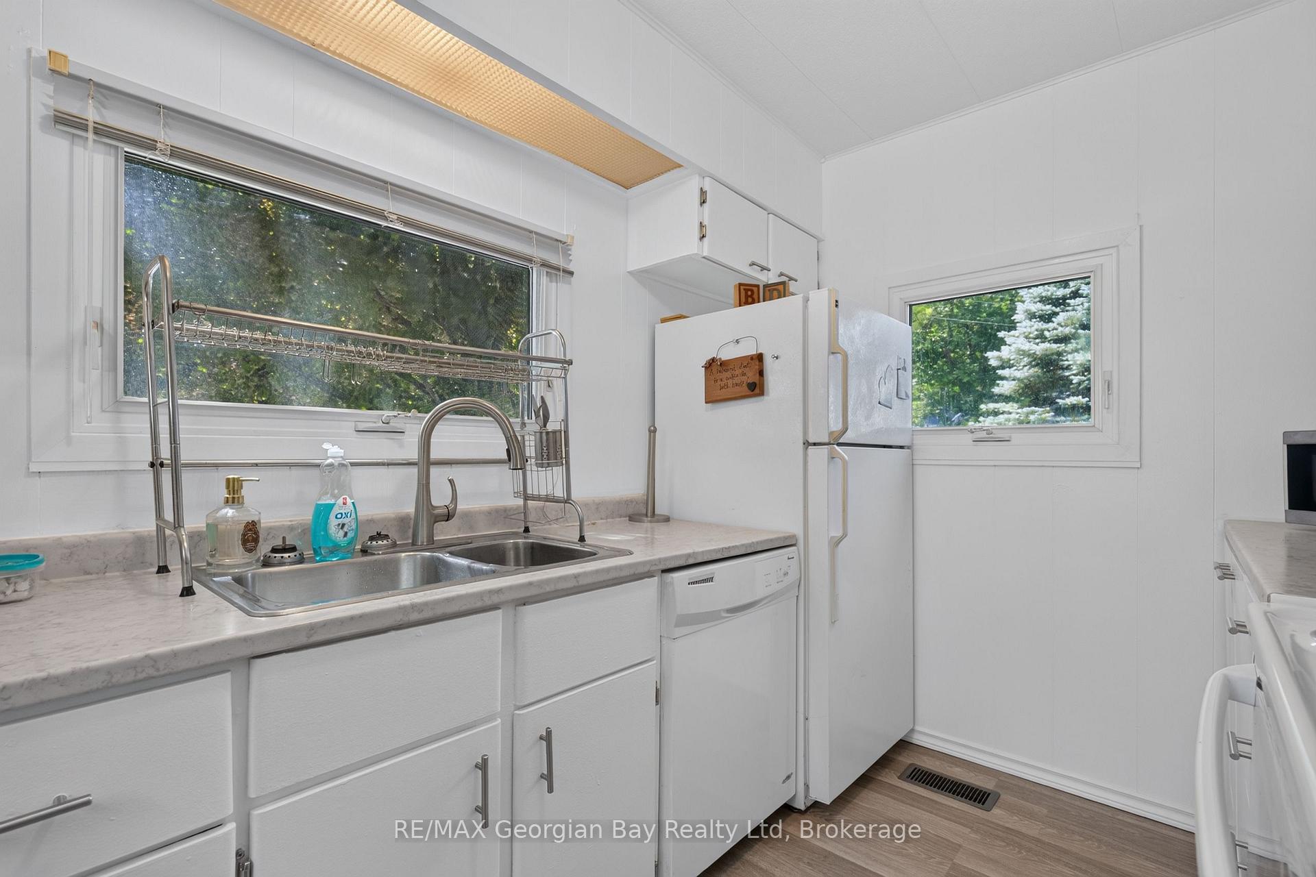 Photo 11 of Unit 33, 525 Midland Point Road, Midland — HOMEH