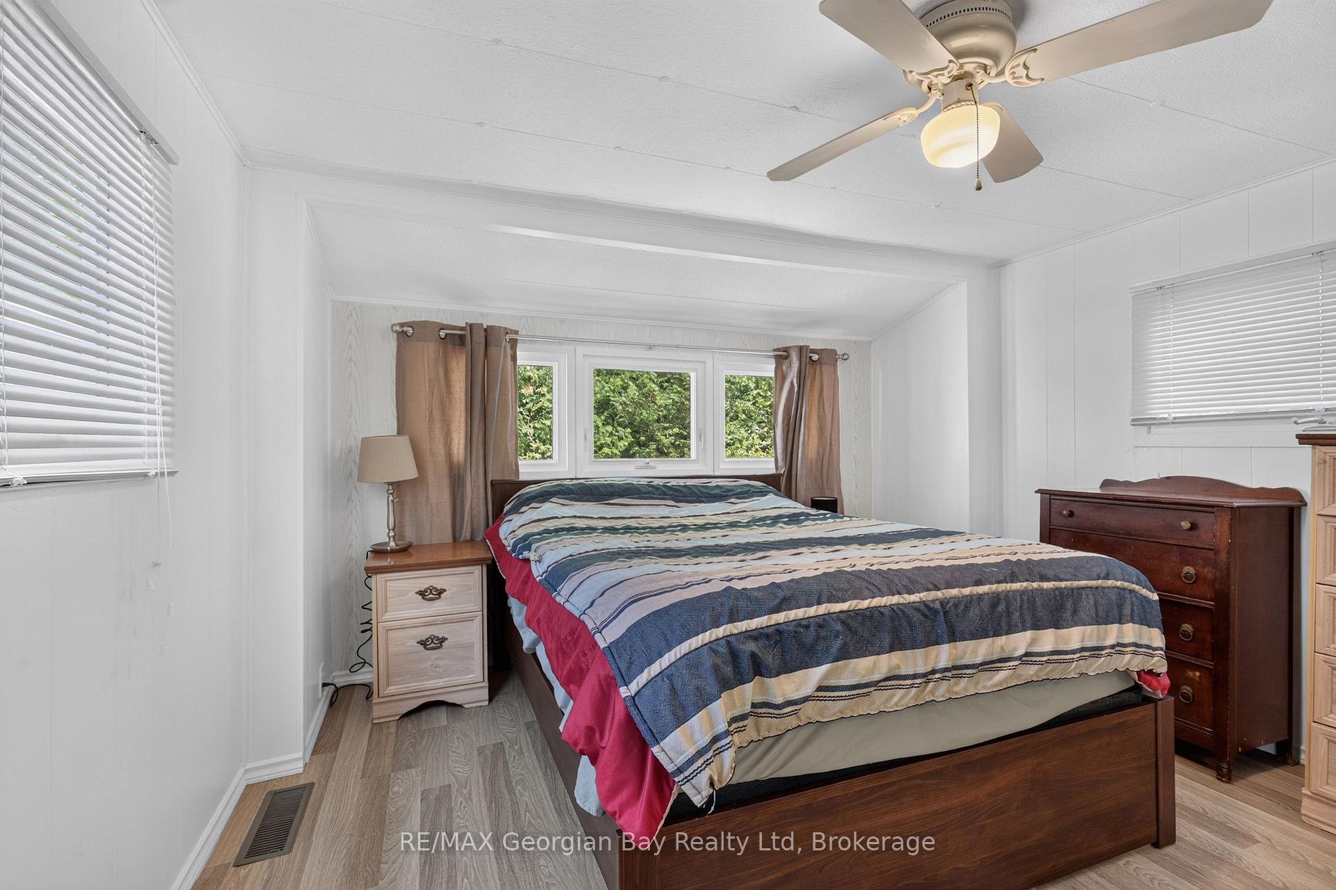 Photo 14 of Unit 33, 525 Midland Point Road, Midland — HOMEH