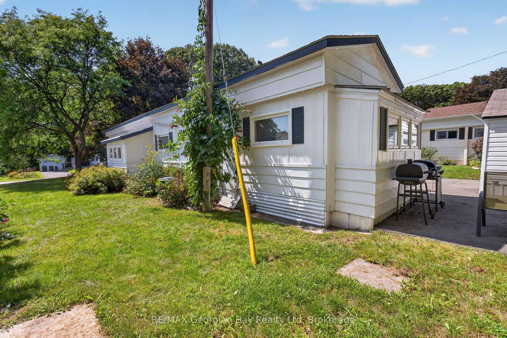 Photo 19 of Unit 33, 525 Midland Point Road, Midland — HOMEH