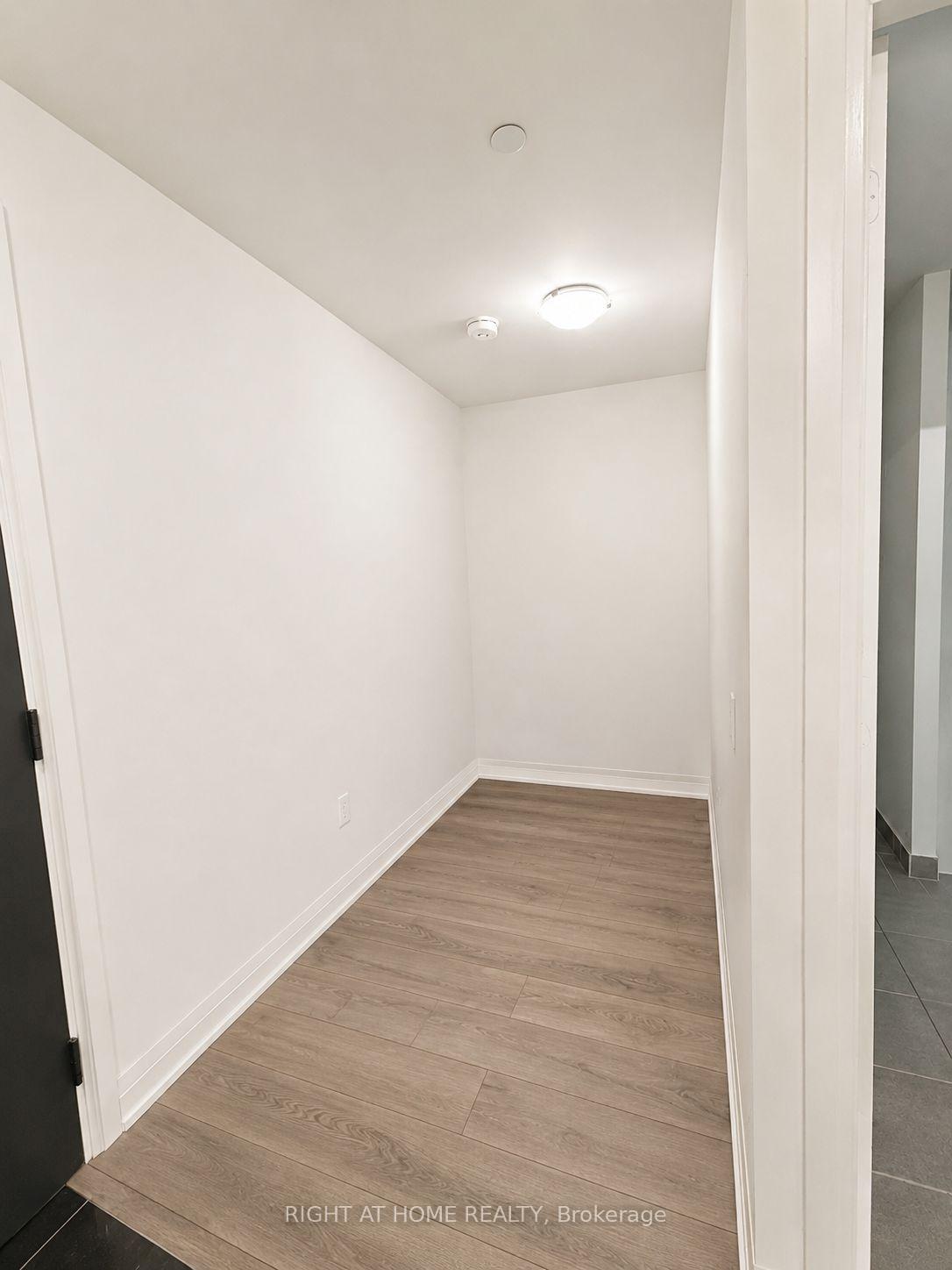 Photo 11 of Unit 303, 412 Silver Maple Road, Oakville, Joshua Meadows — HOMEH