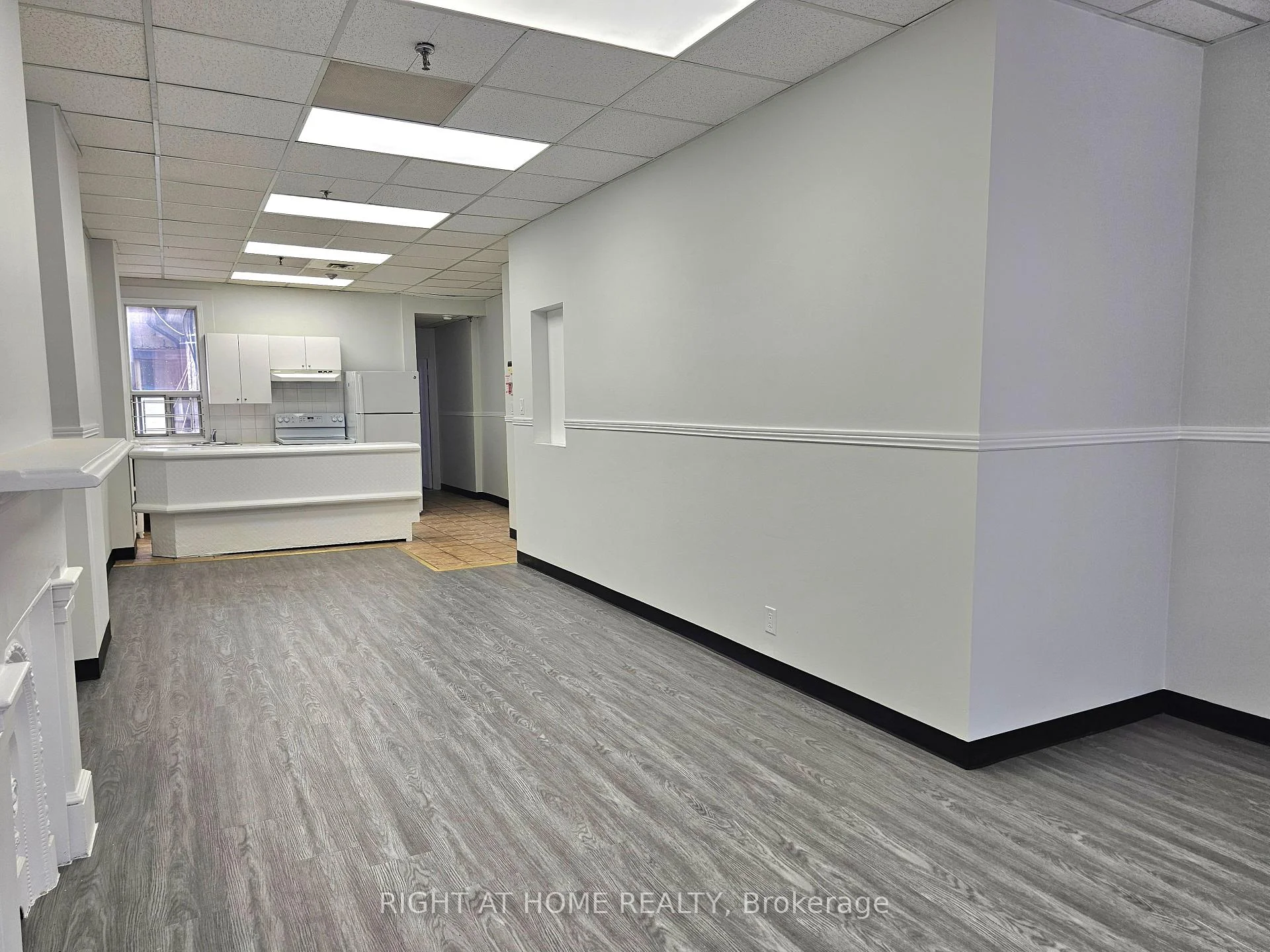 Photo 28 of Unit 2, 516 Yonge Street, Toronto, Church-Yonge Corridor — HOMEH