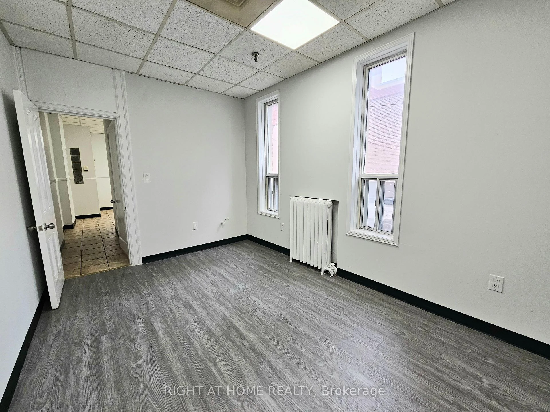 Photo 43 of Unit 2, 516 Yonge Street, Toronto, Church-Yonge Corridor — HOMEH