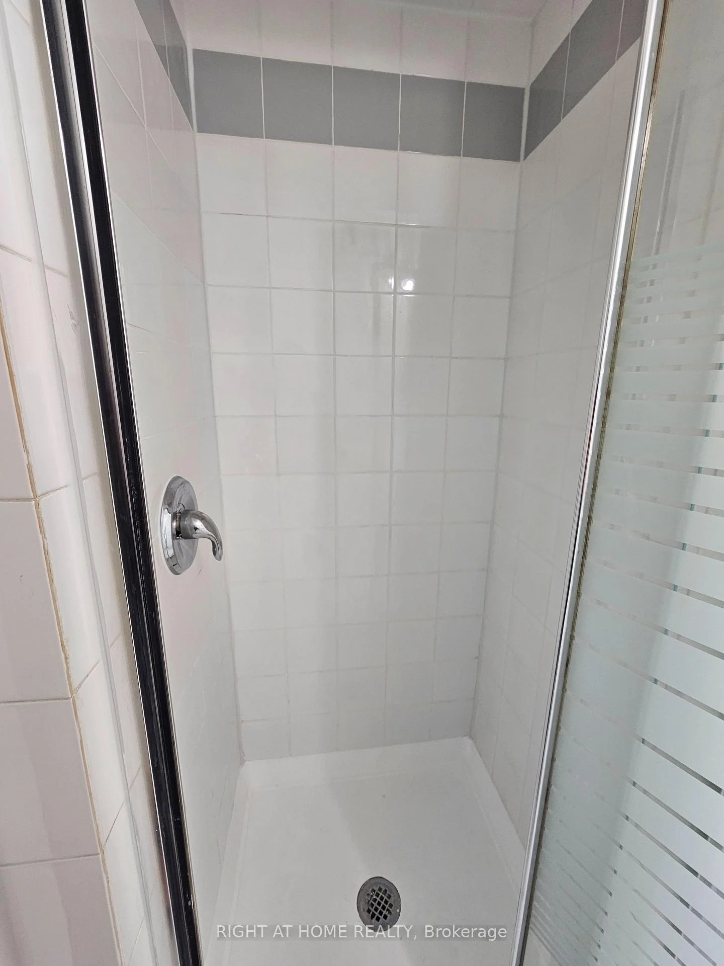 Photo 53 of Unit 2, 516 Yonge Street, Toronto, Church-Yonge Corridor — HOMEH