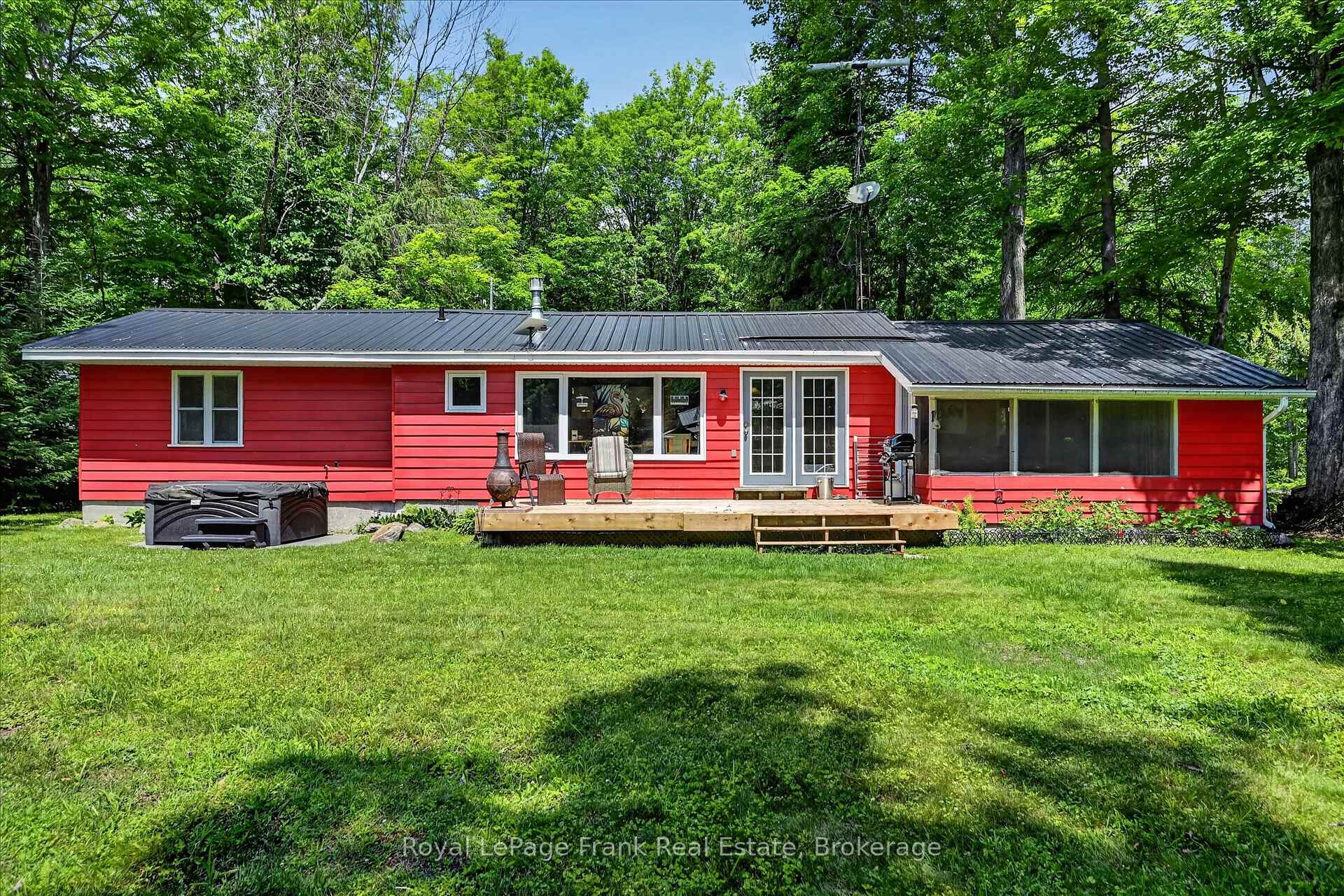 Front of 280 Edwina Drive