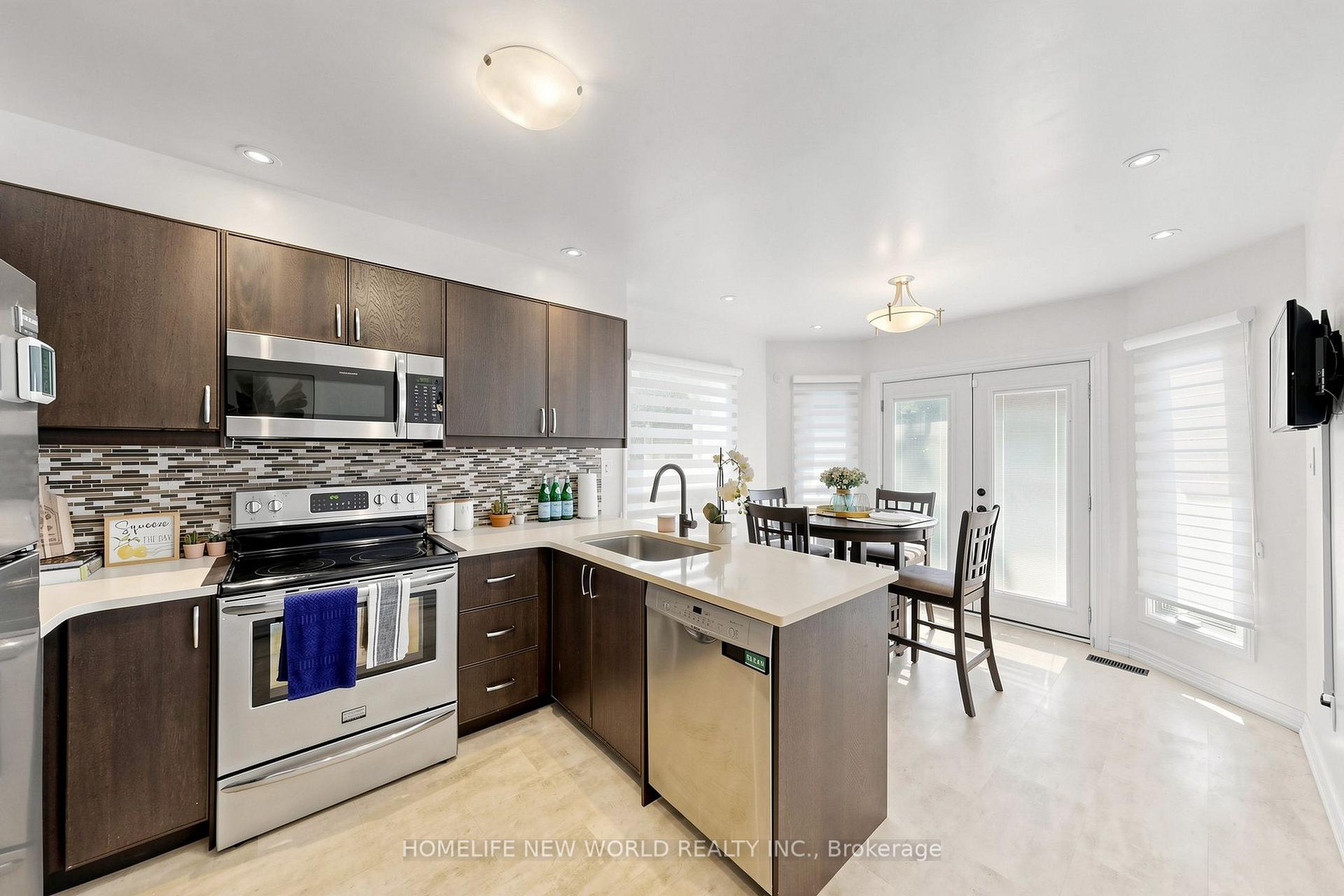 Photo 12 of 136 Reed Drive, Ajax, Central — HOMEH