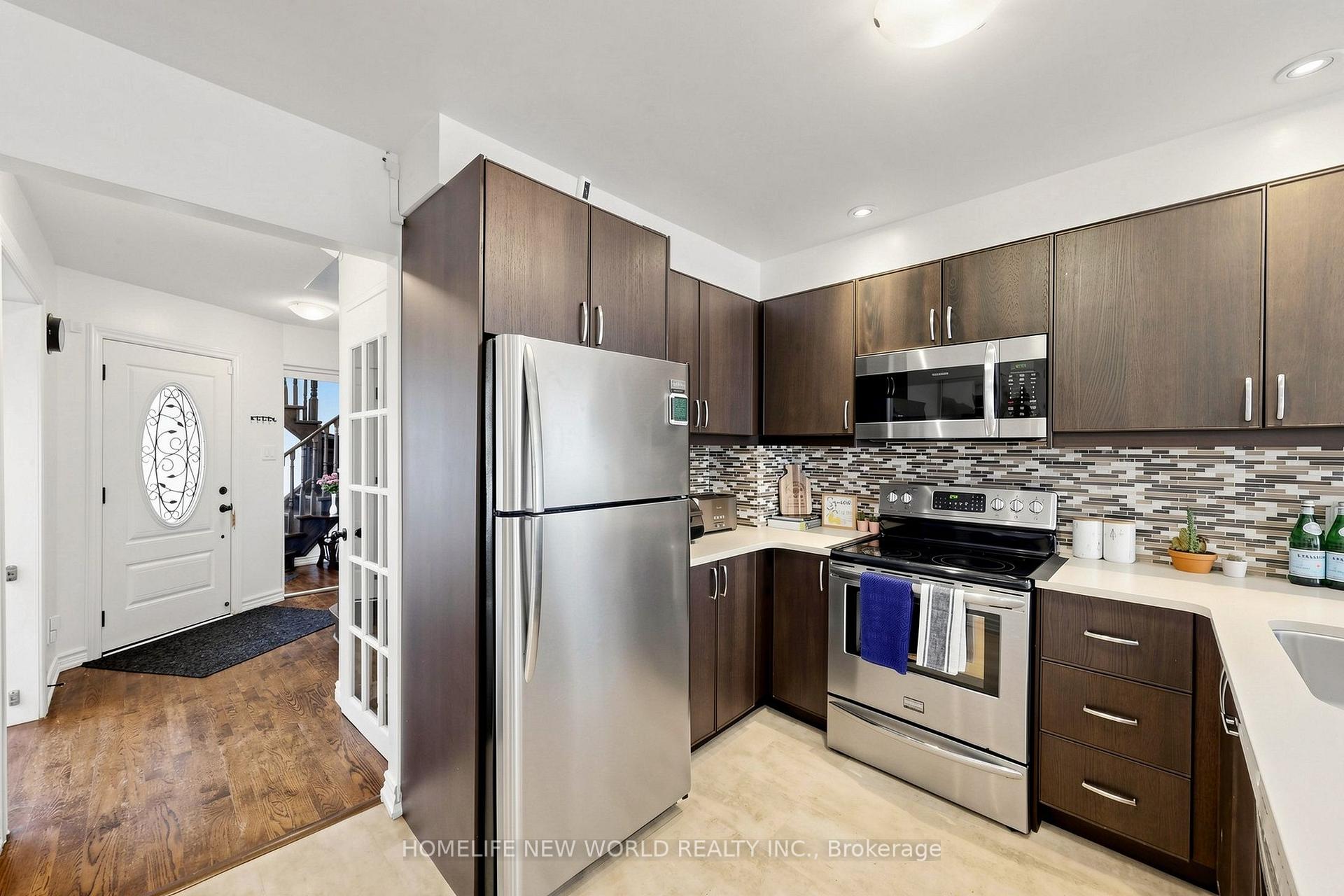 Photo 13 of 136 Reed Drive, Ajax, Central — HOMEH