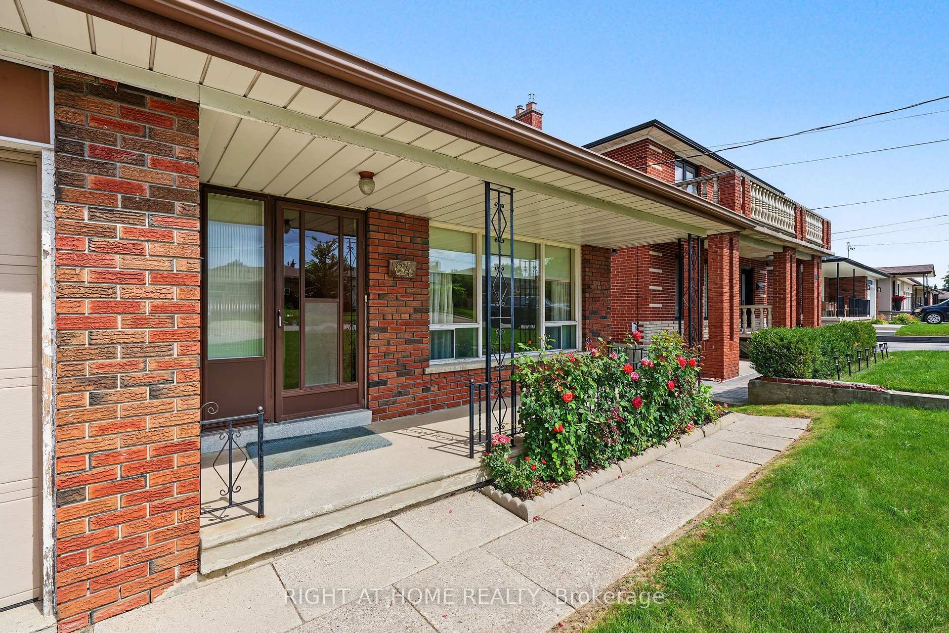 Photo 2 of 84 Raven Road, North York, Rustic — HOMEH
